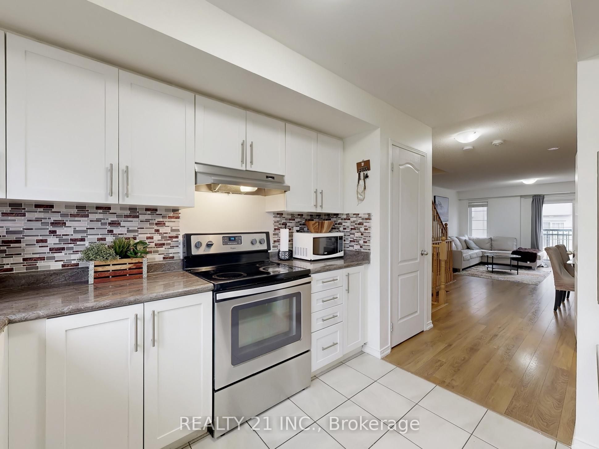 2528 Bromus Path Property Photo 14