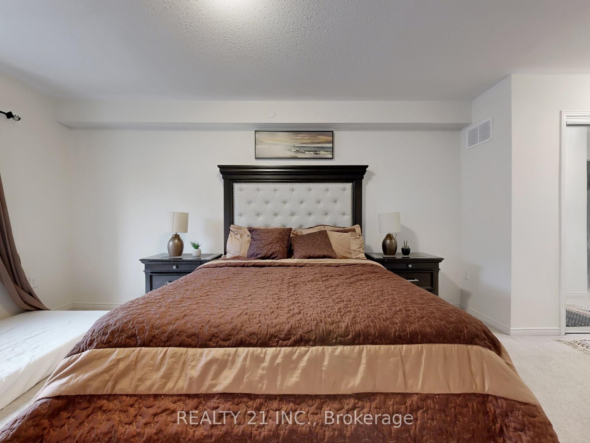 2528 Bromus Path Property Photo 32