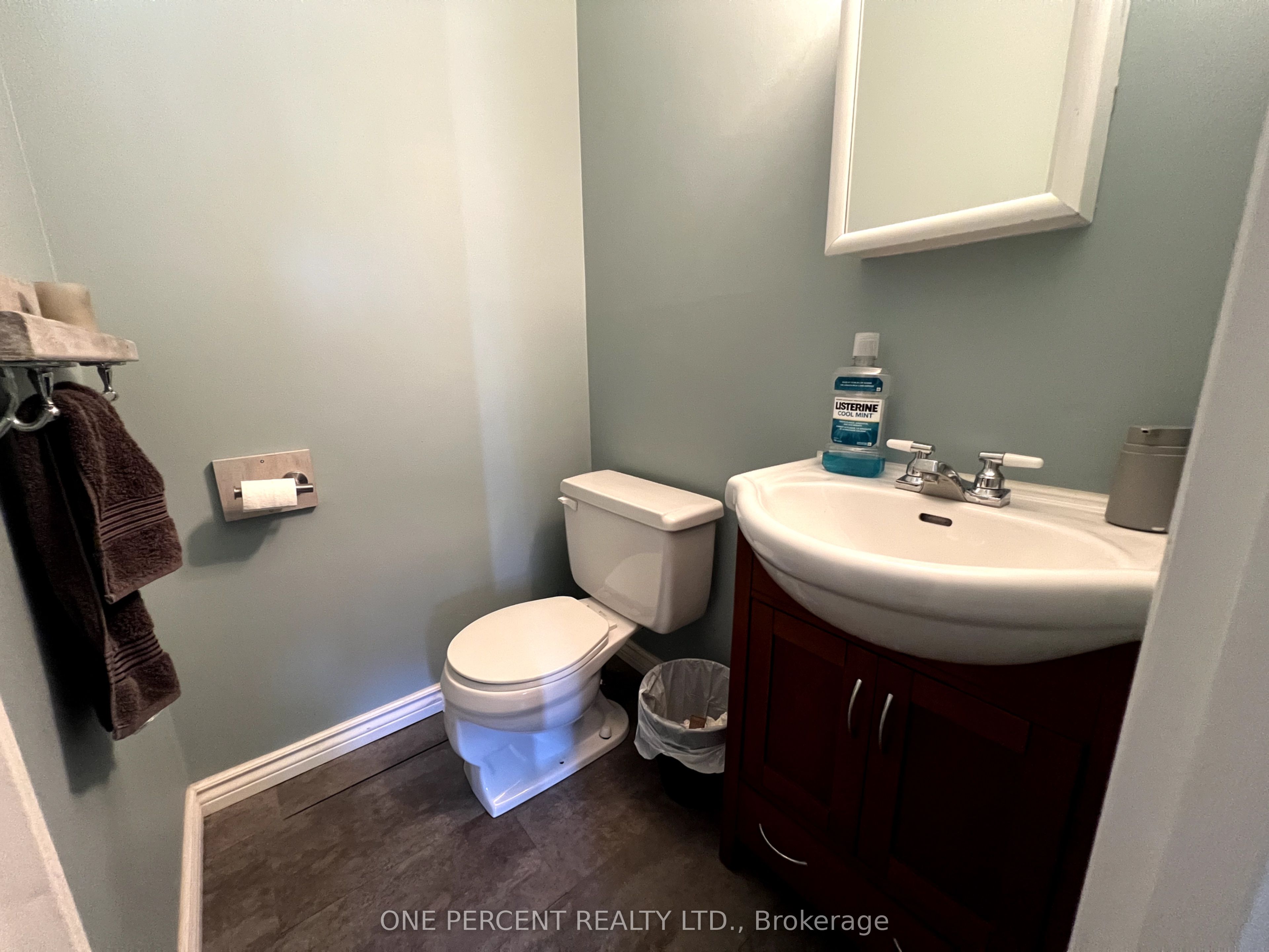 #2 - 1330 Trowbridge Drive Property Photo 12