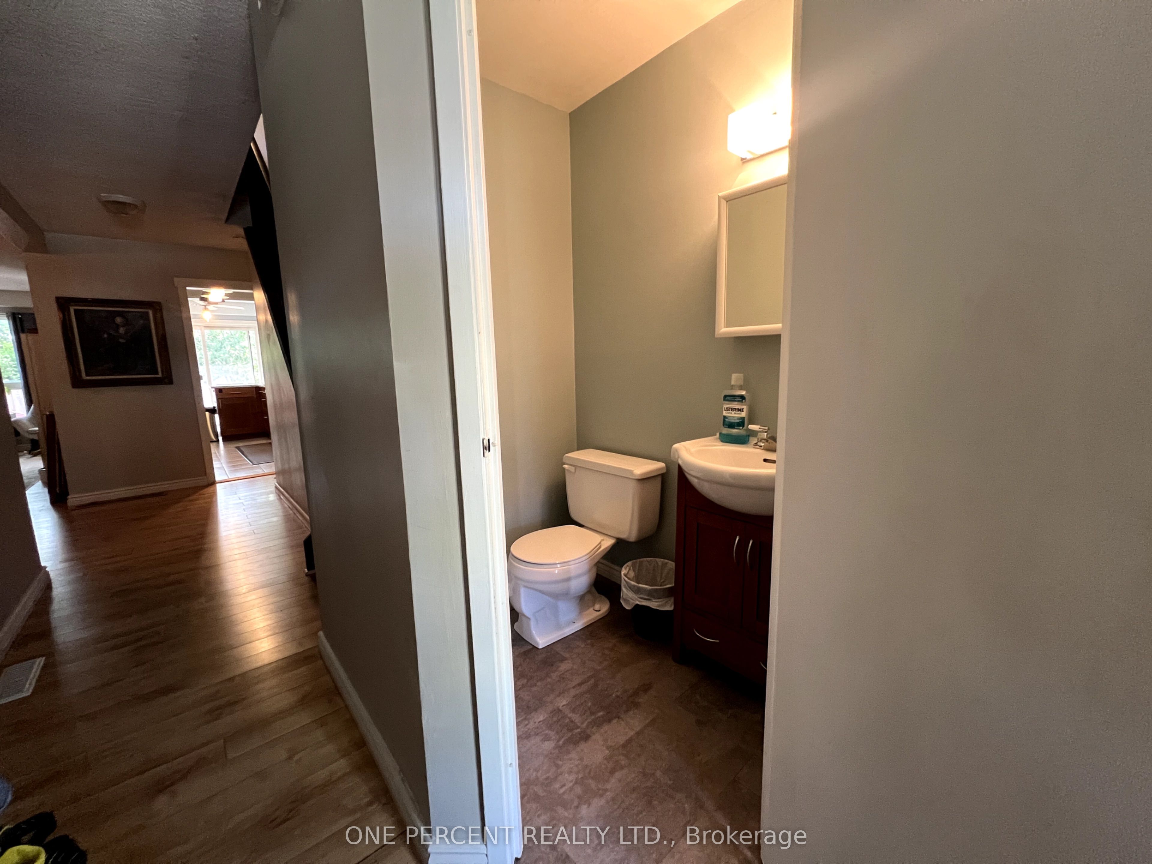 #2 - 1330 Trowbridge Drive Property Photo 13