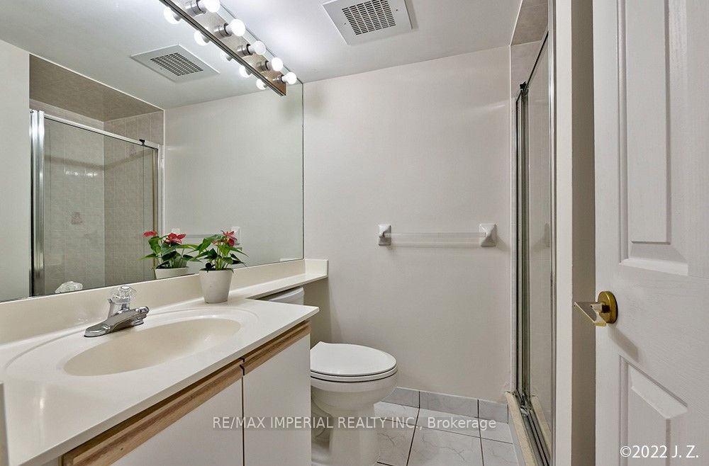 #1629 - 68 Corporate Drive Property Photo 11