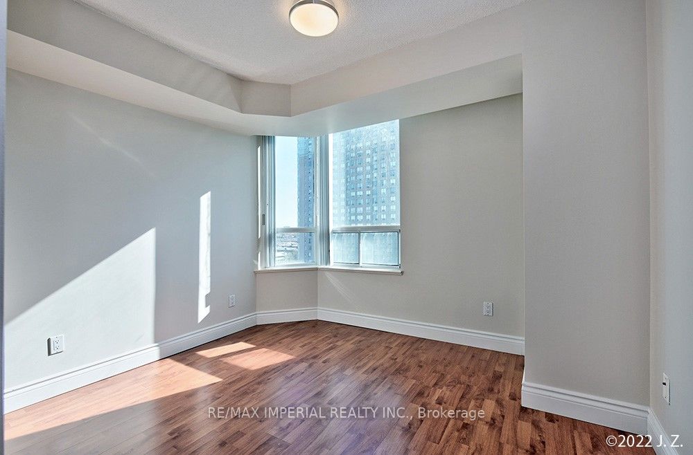 #1629 - 68 Corporate Drive Property Photo 16