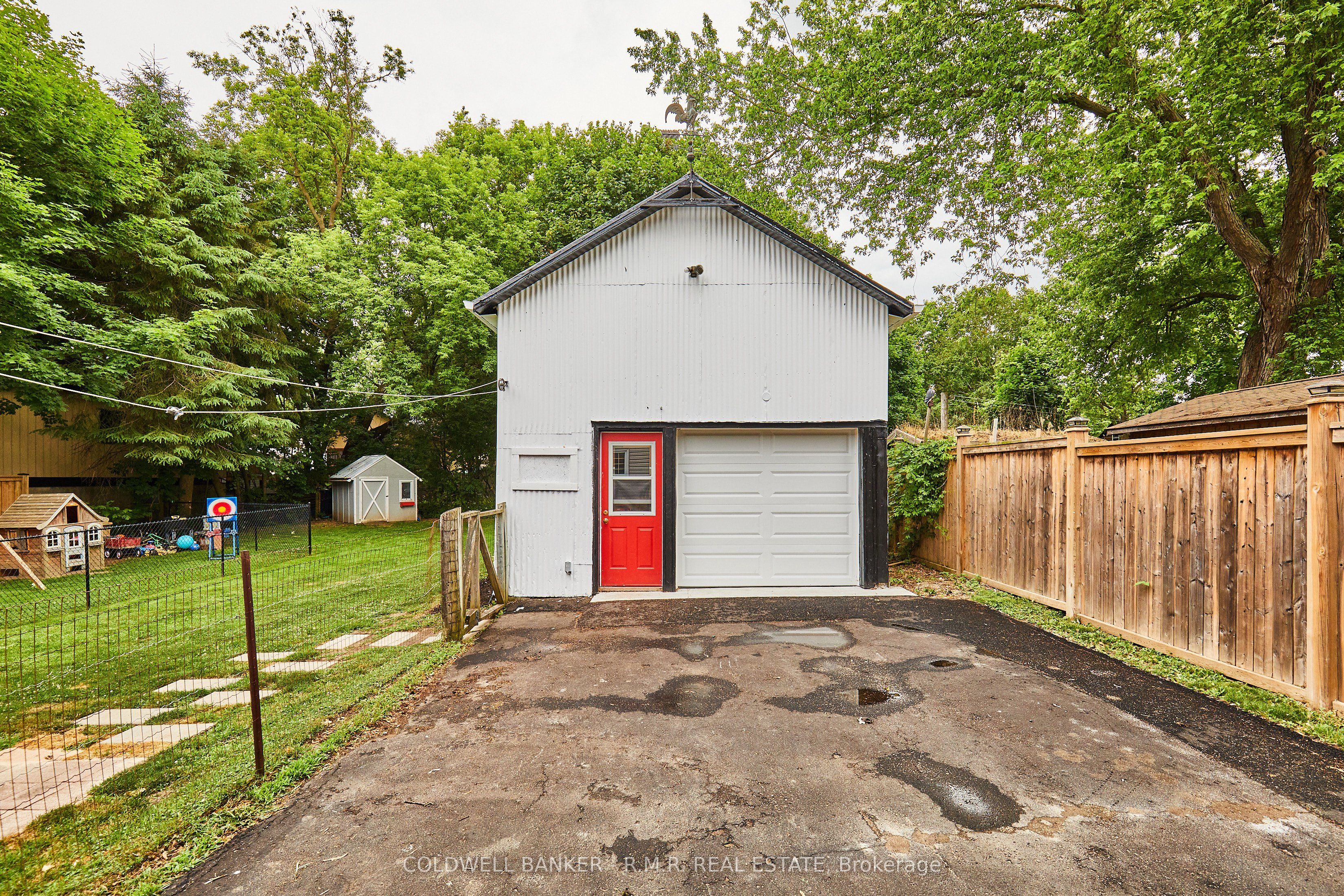 10 Church Street Property Photo 37