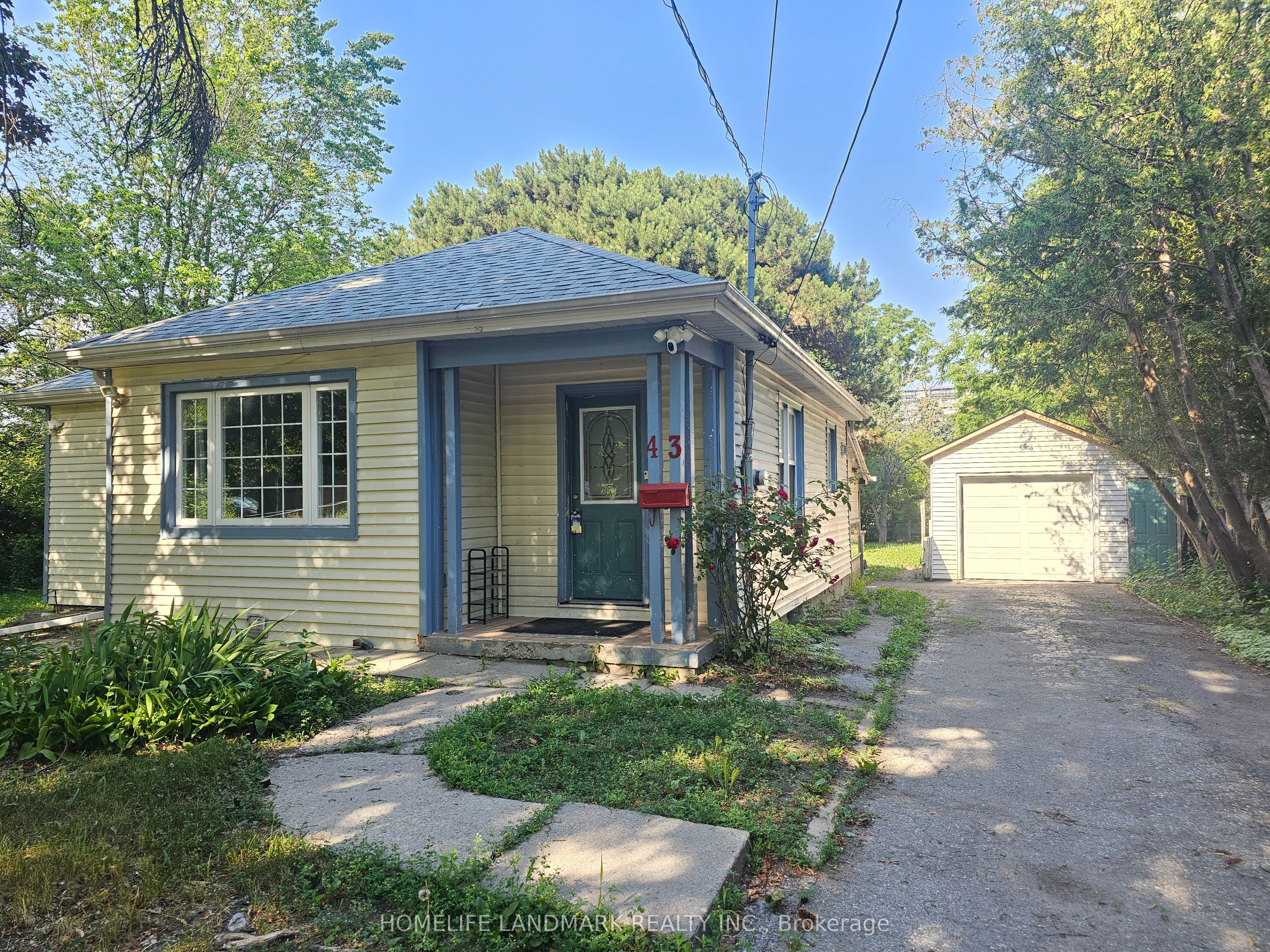 #basement - 43 Beachell Street Property Photo 1