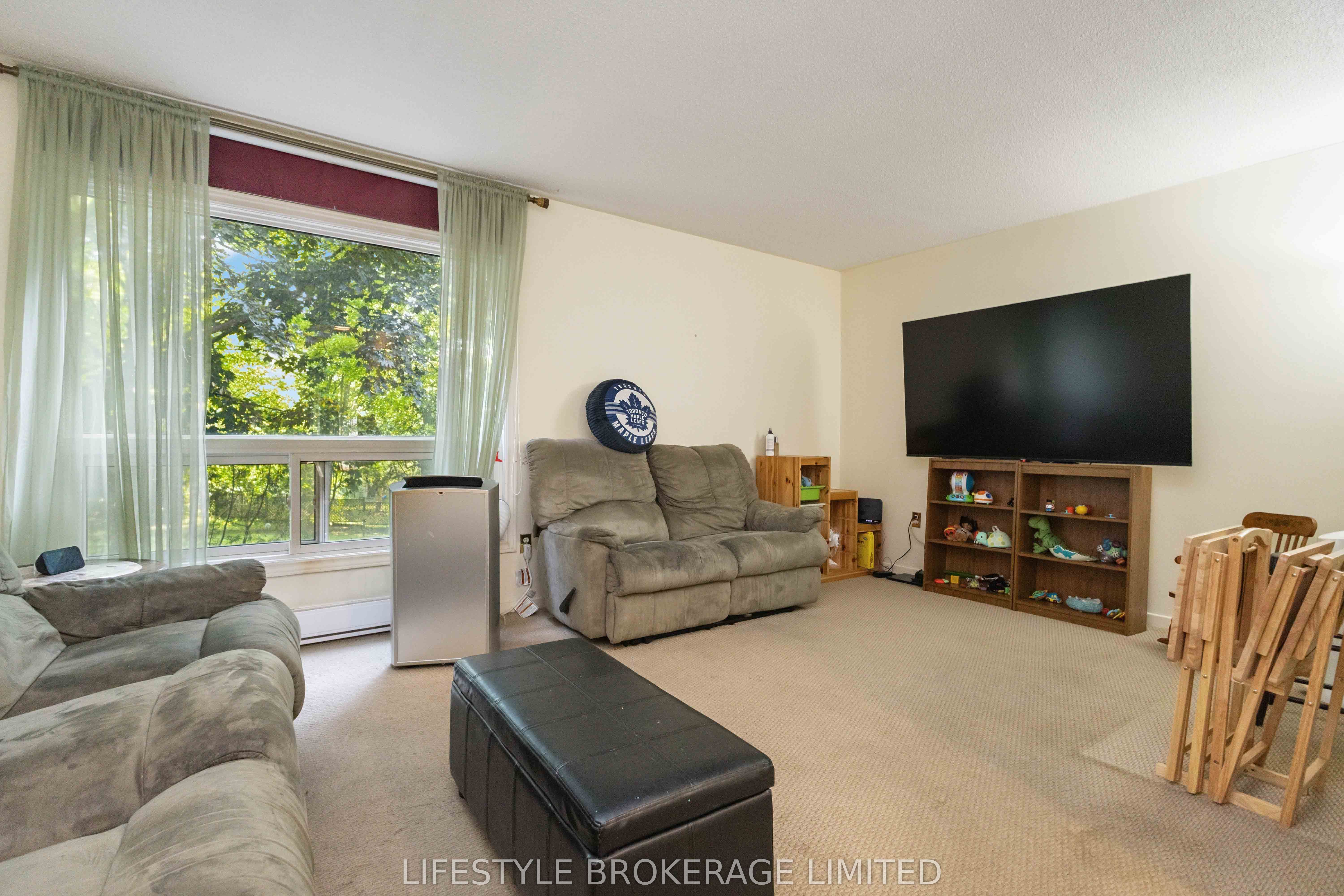 10 The Bridle Path Property Photo 12