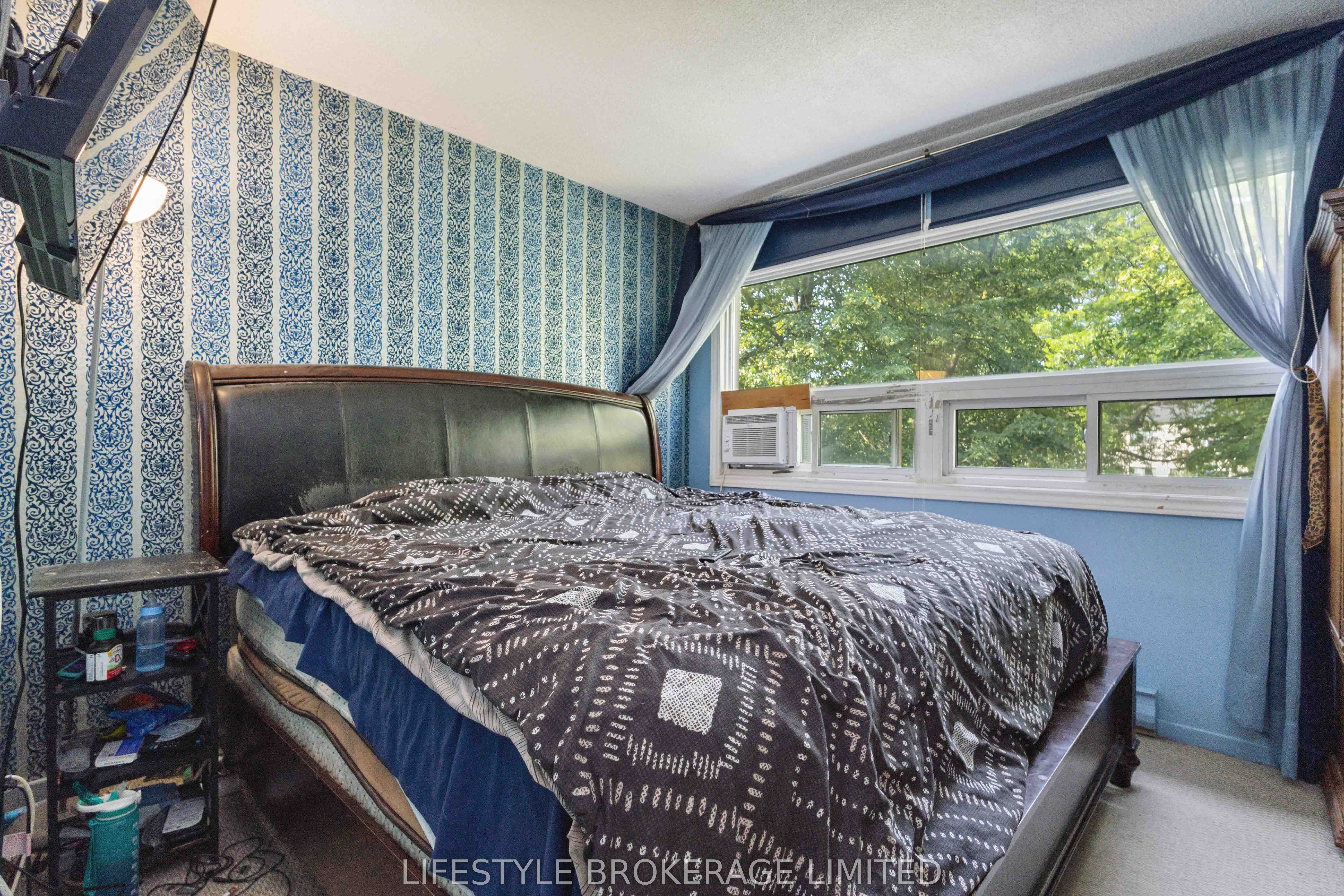 10 The Bridle Path Property Photo 18