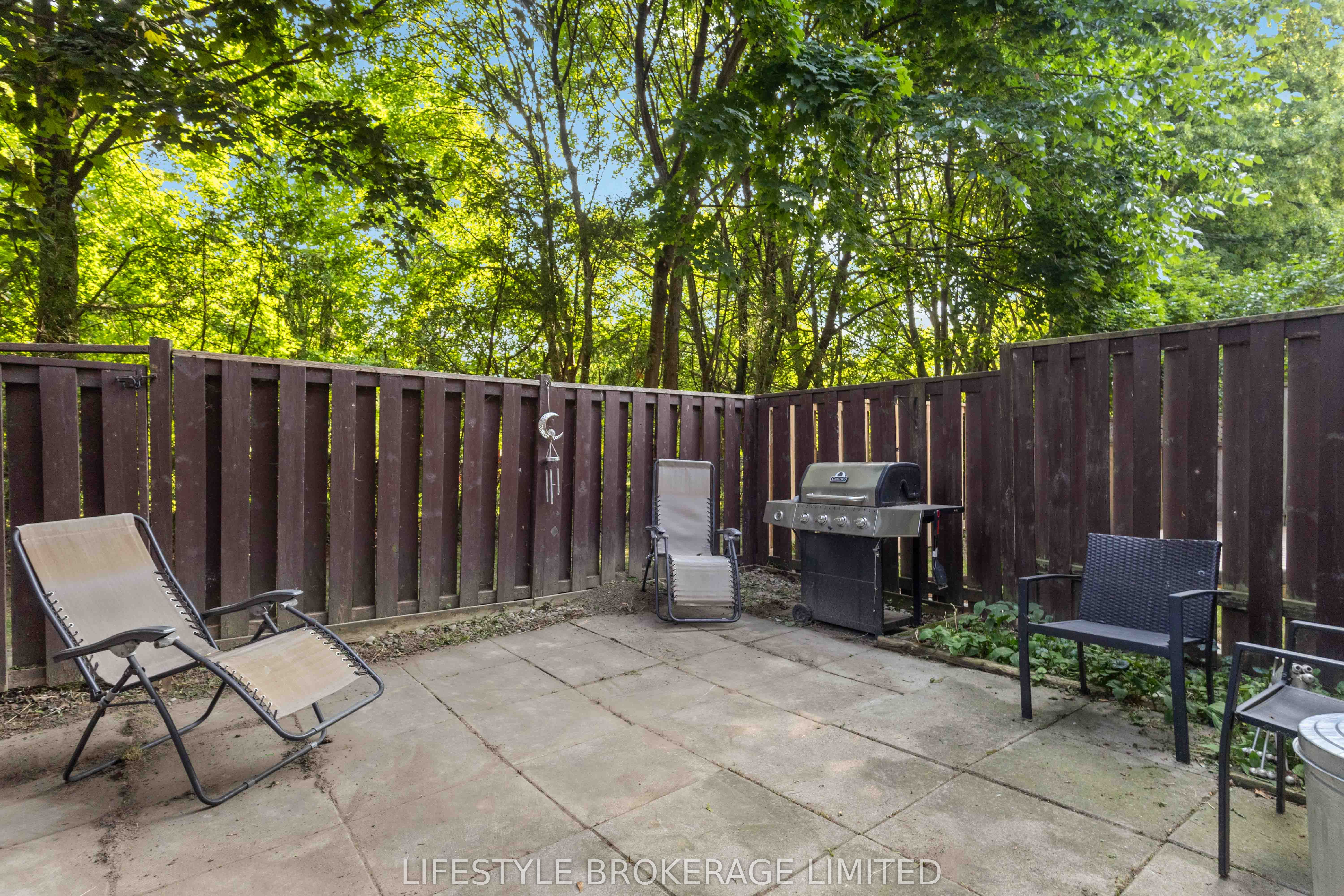 10 The Bridle Path Property Photo 23