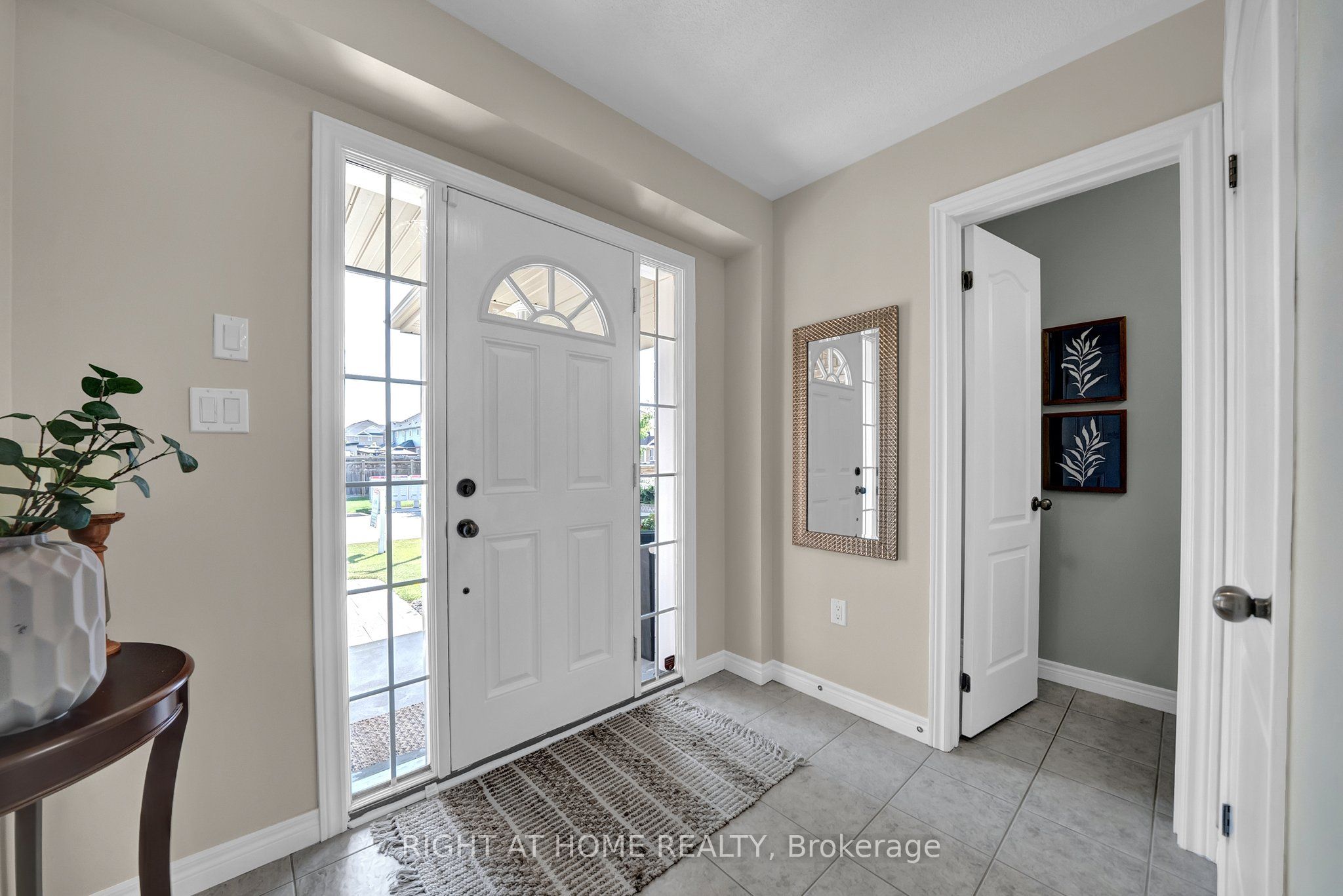 6 Vetzal Court Property Photo 2
