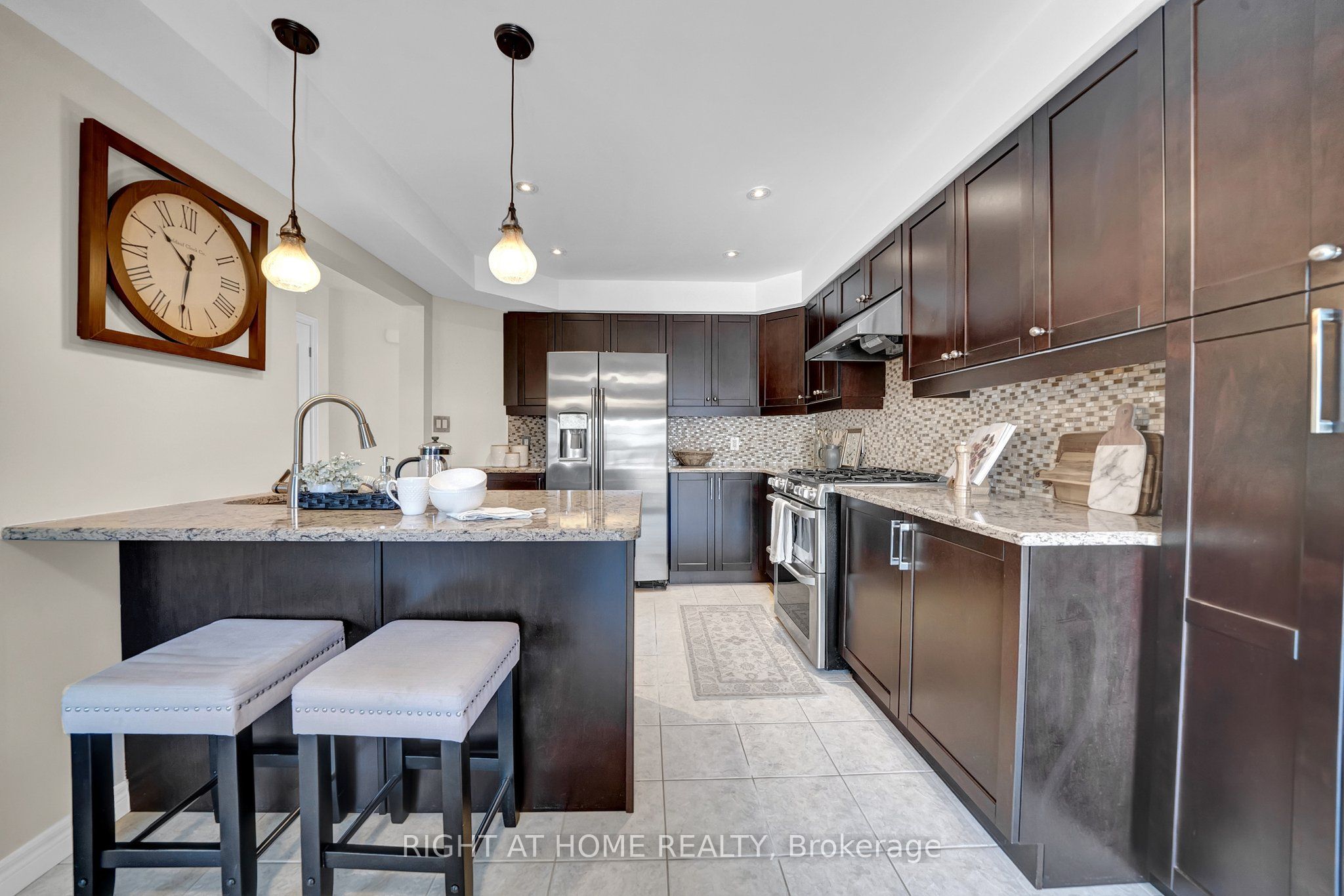 6 Vetzal Court Property Photo 6