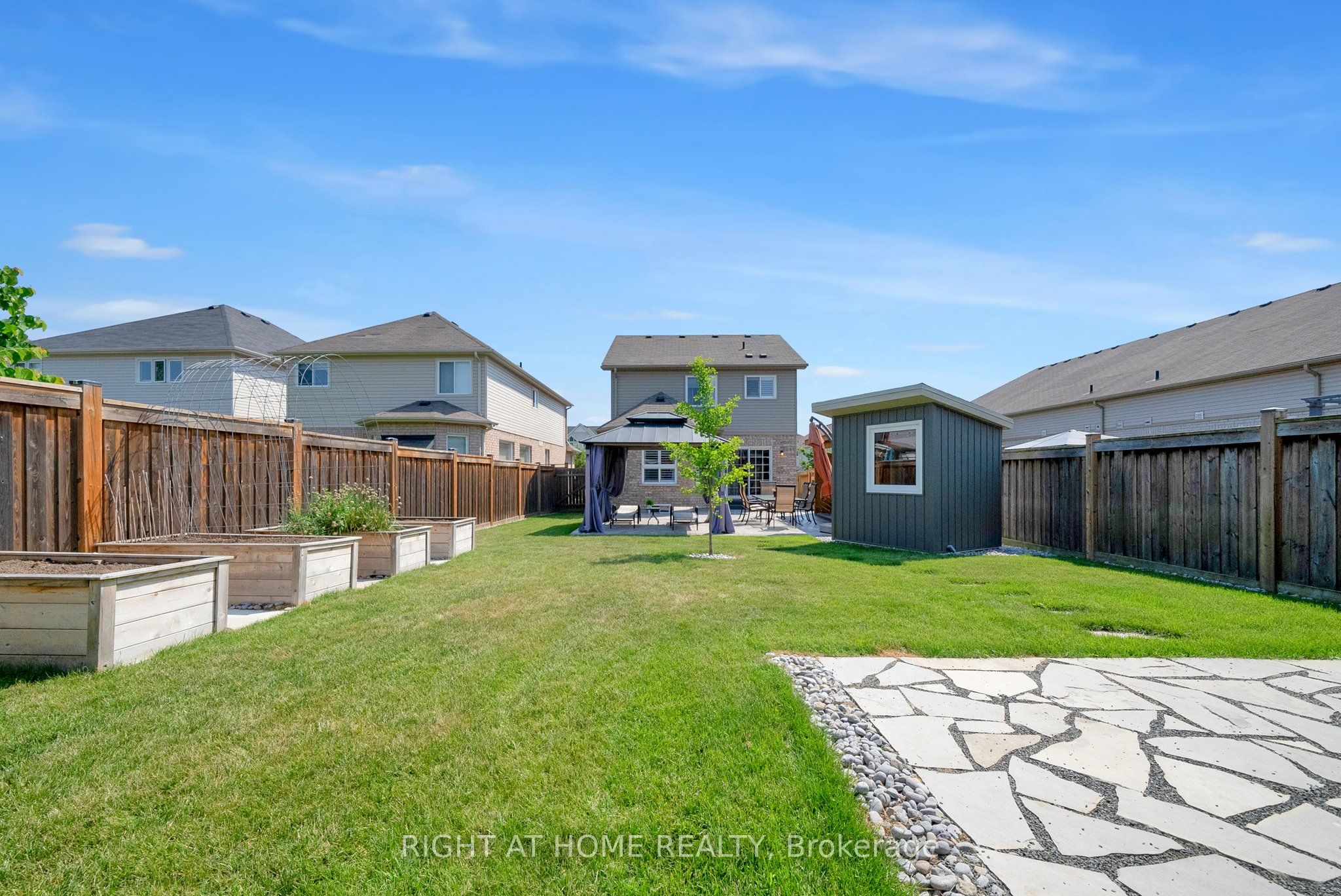 6 Vetzal Court Property Photo 35