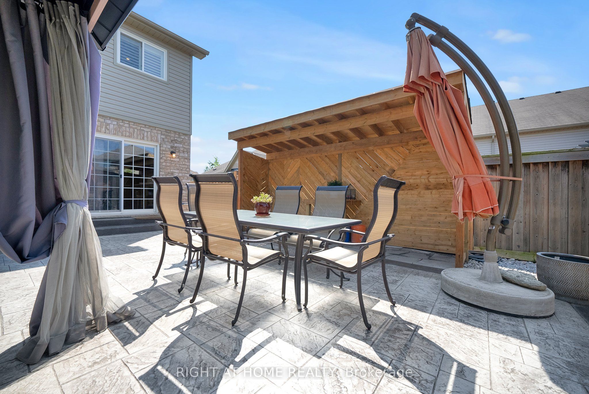 6 Vetzal Court Property Photo 39