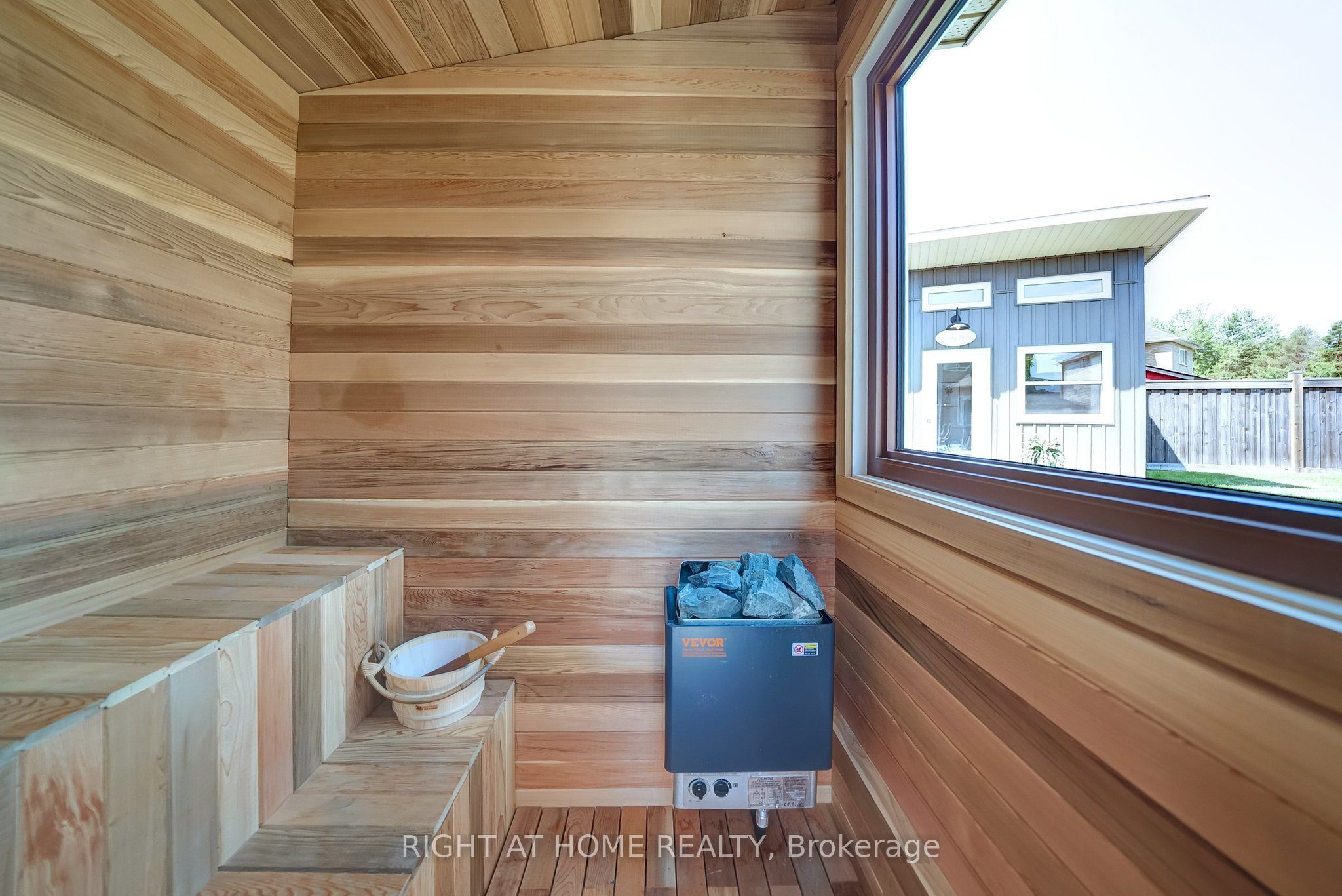 6 Vetzal Court Property Photo 41