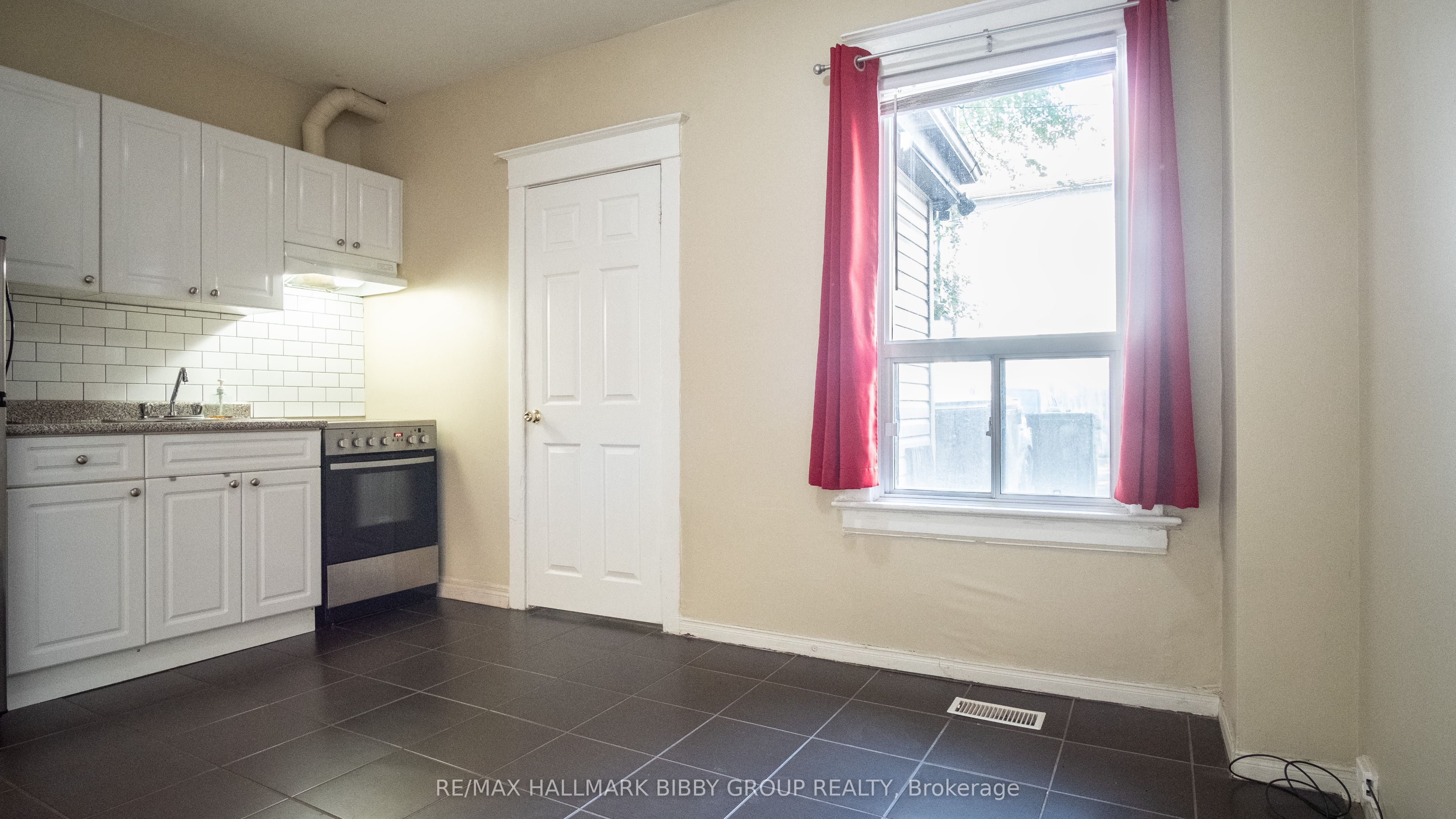 560 Jones Avenue 3 Property Photo 1