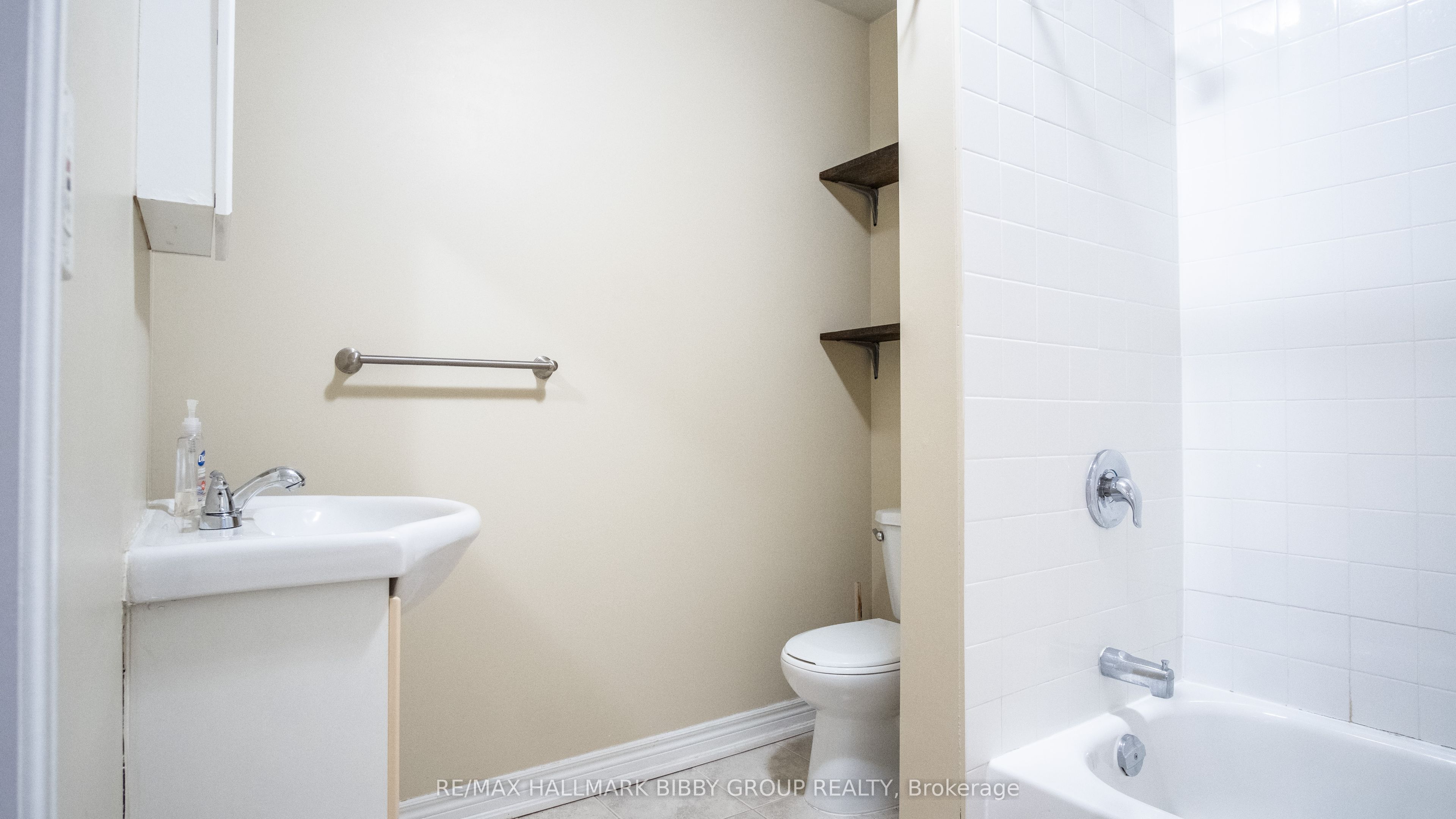 560 Jones Avenue 3 Property Photo 10