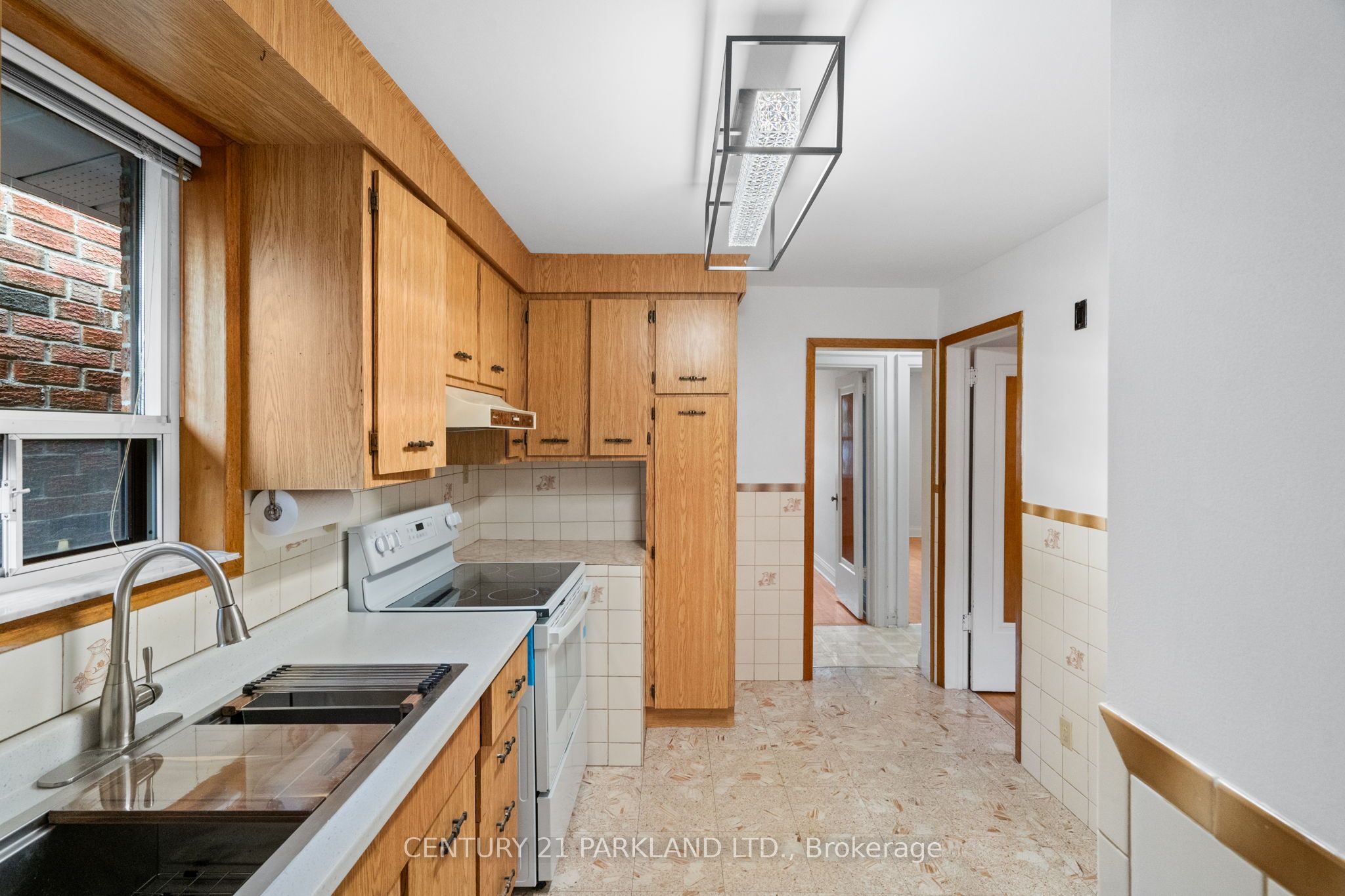 266 Westwood Avenue Property Photo 9