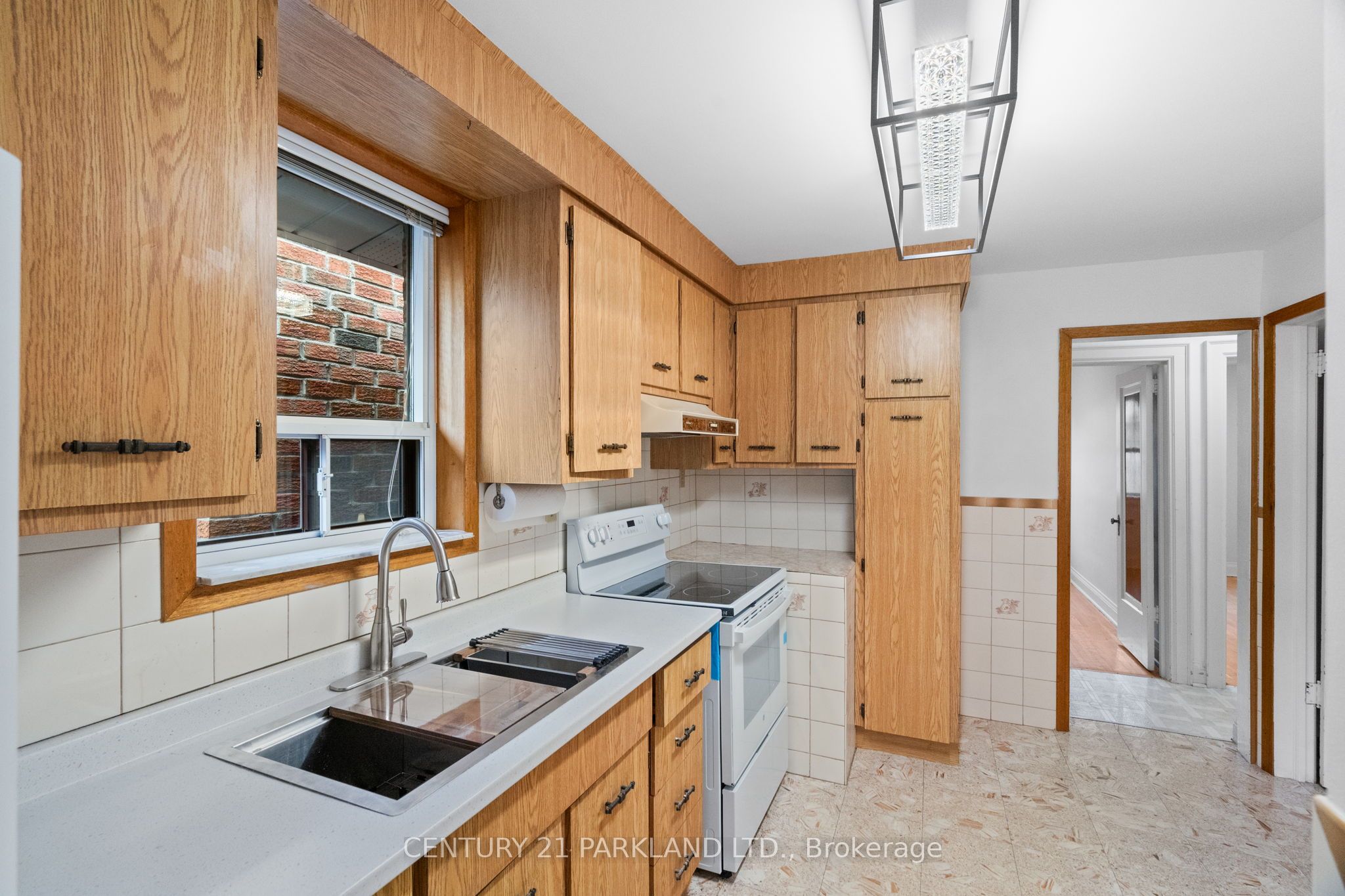 266 Westwood Avenue Property Photo 10