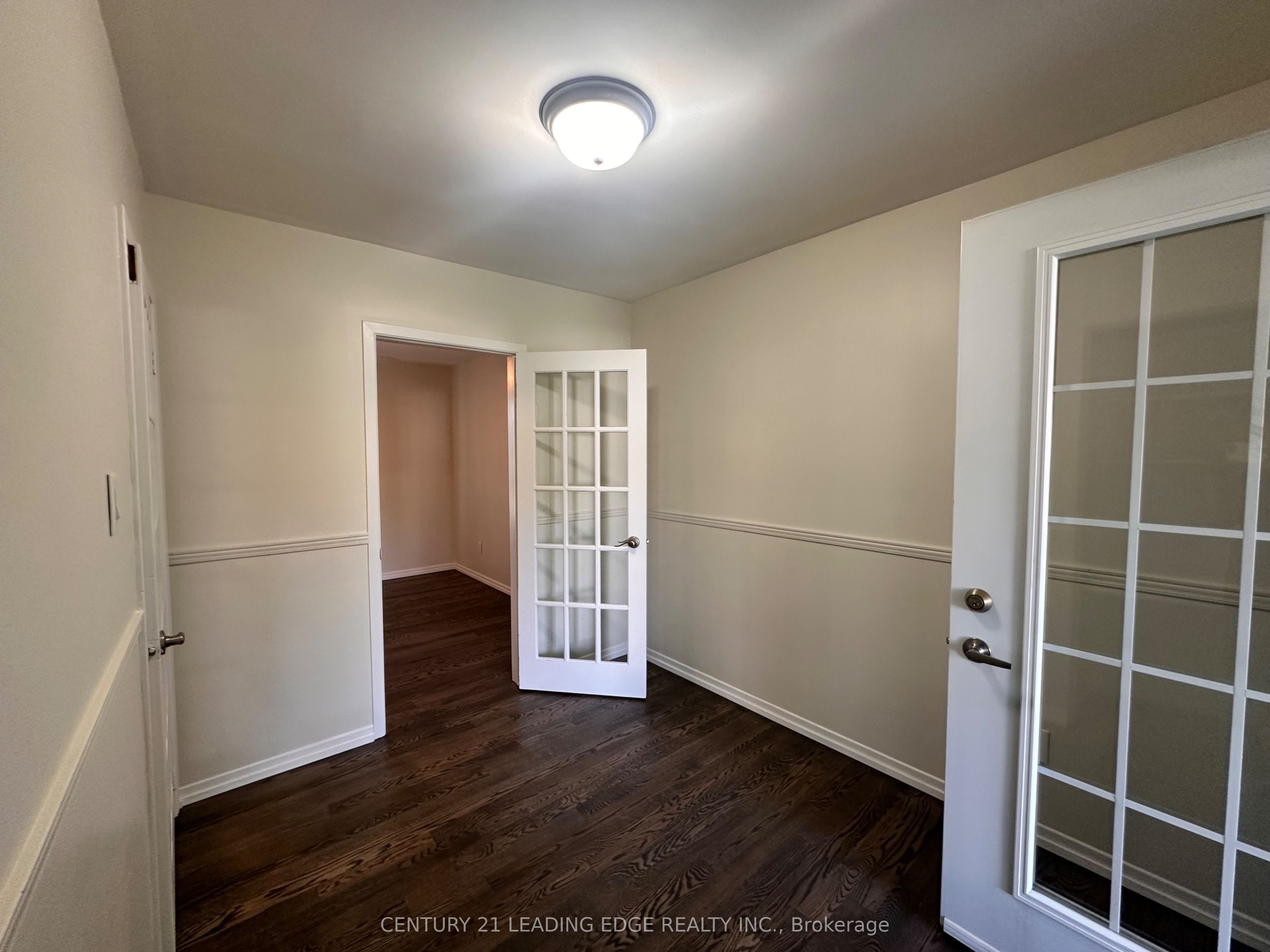925 Annes Street Main Property Photo 10