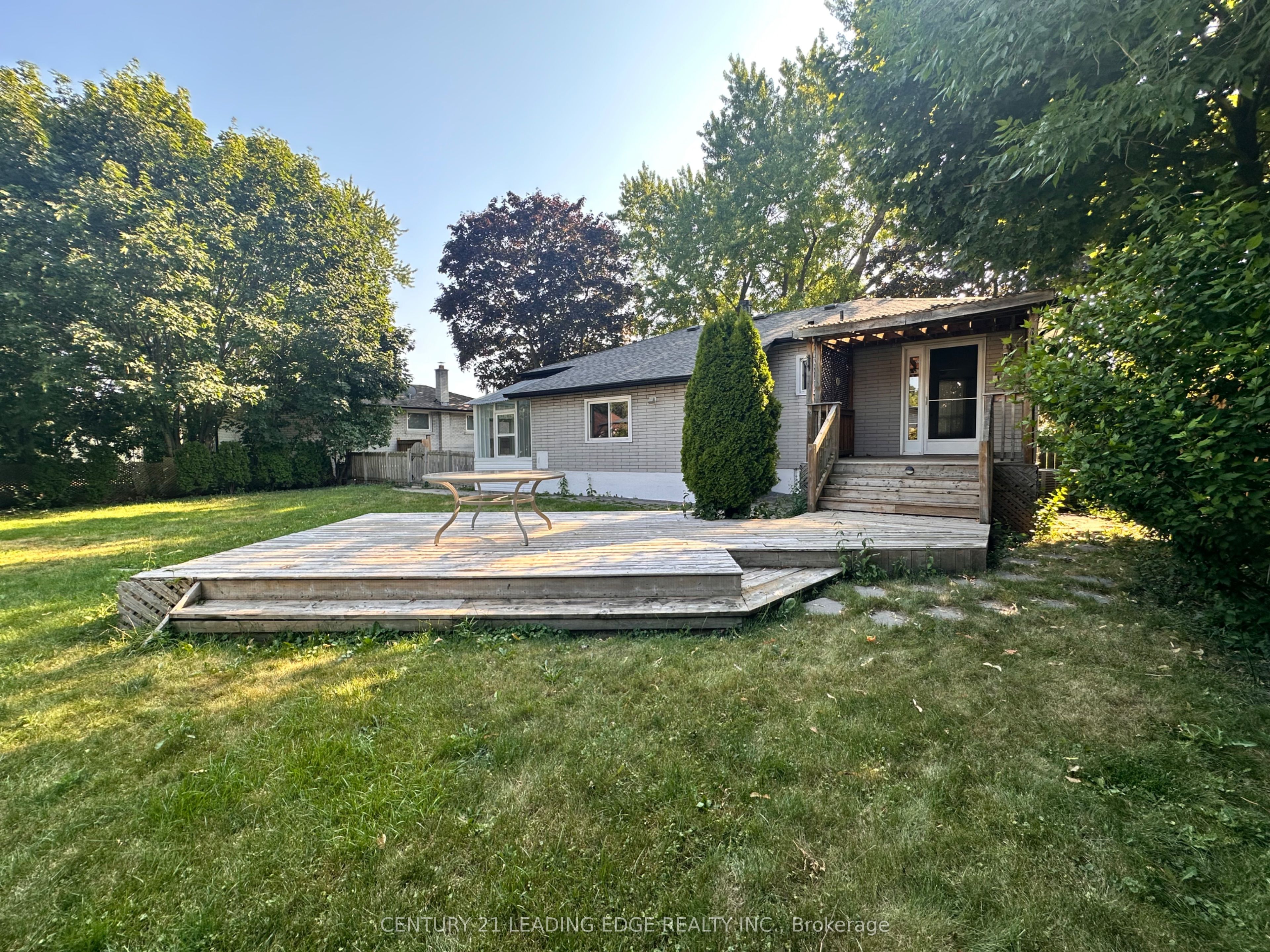 925 Annes Street Main Property Photo 16