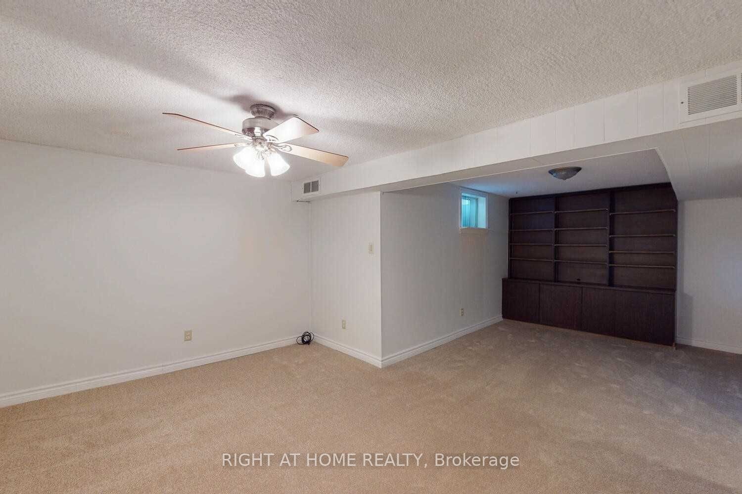 115 Littleleaf Drive Property Photo 16