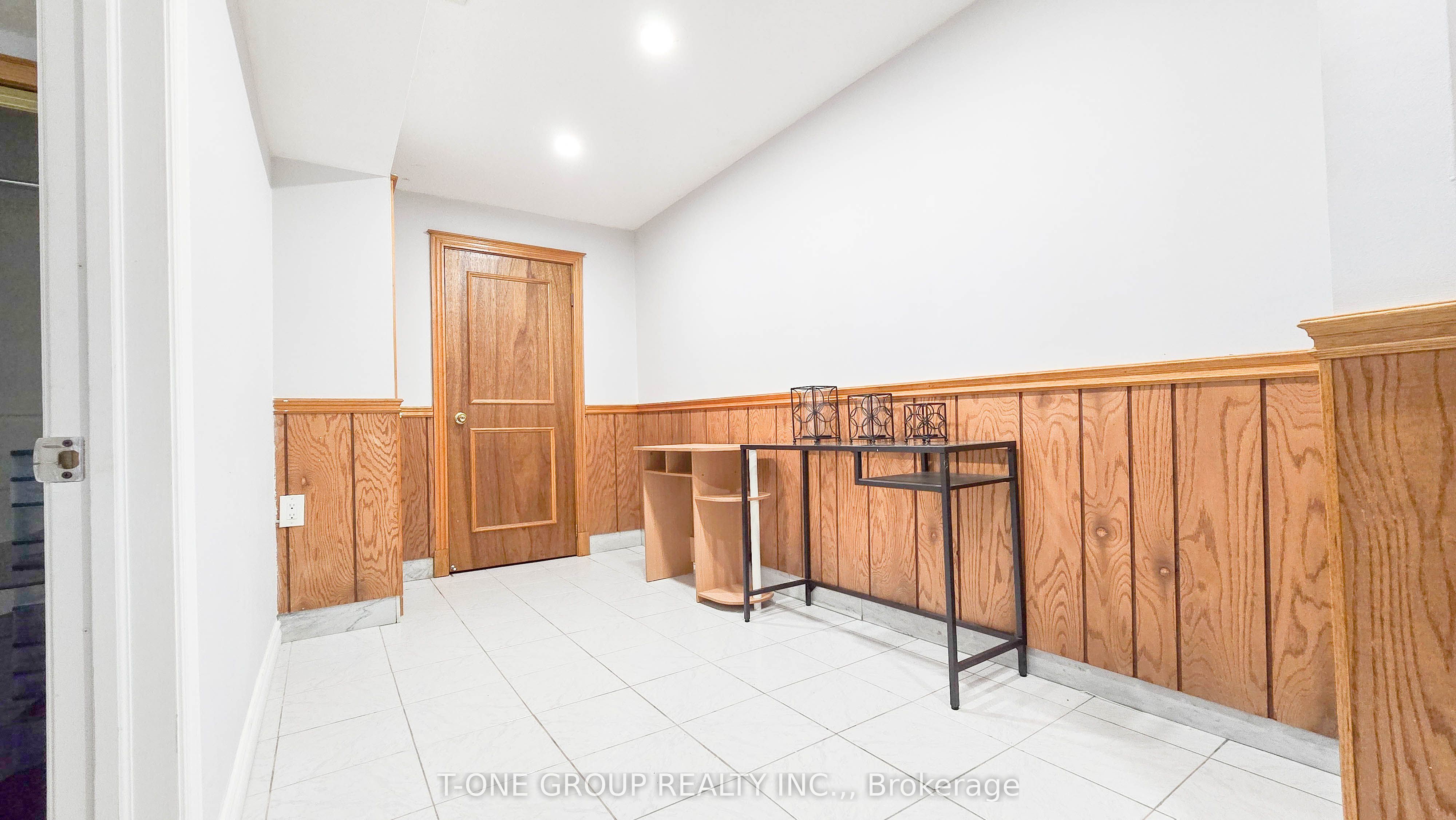 60 Iangrove Terrace Bsmt Property Photo 5