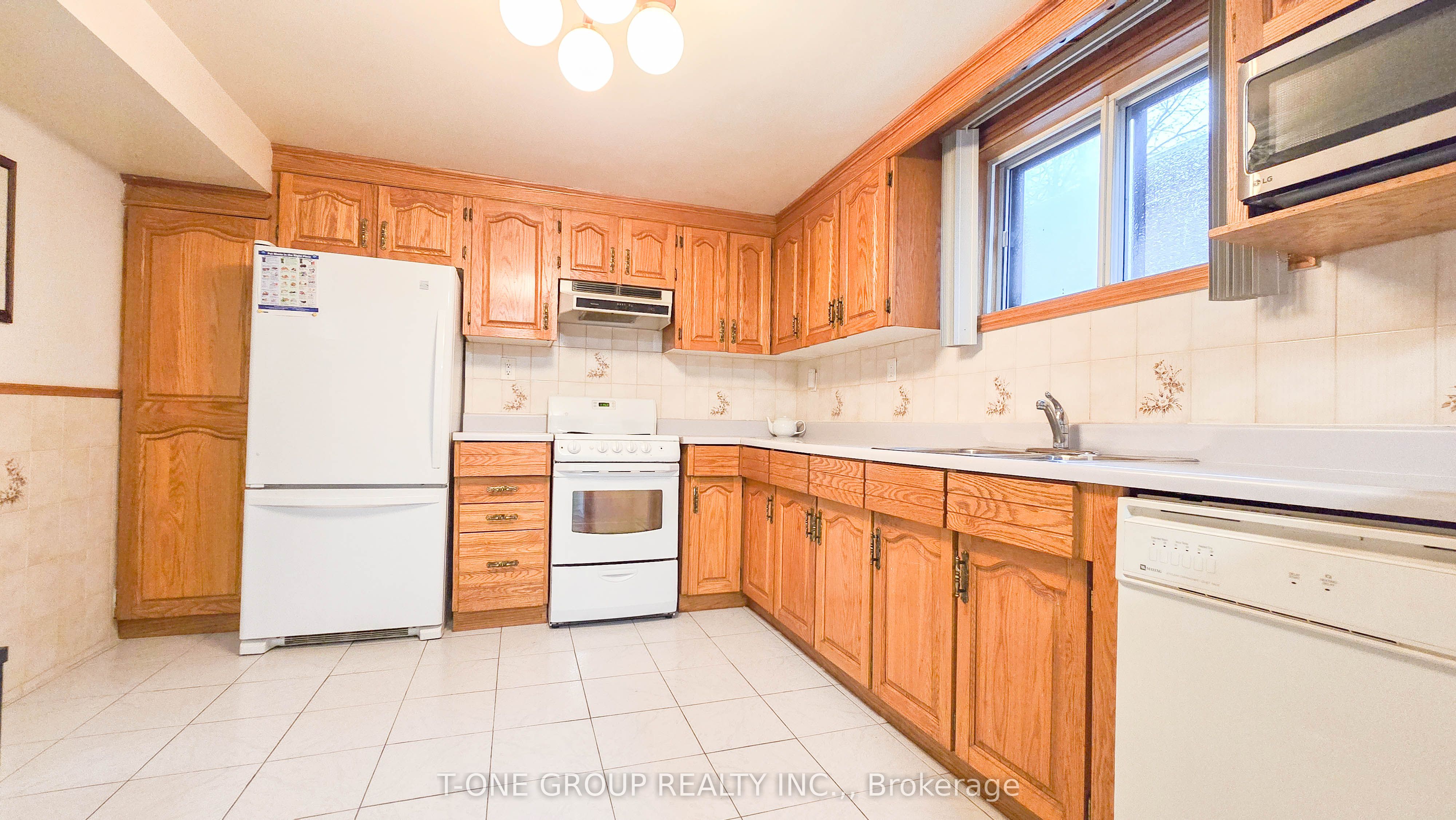 60 Iangrove Terrace Bsmt Property Photo 13