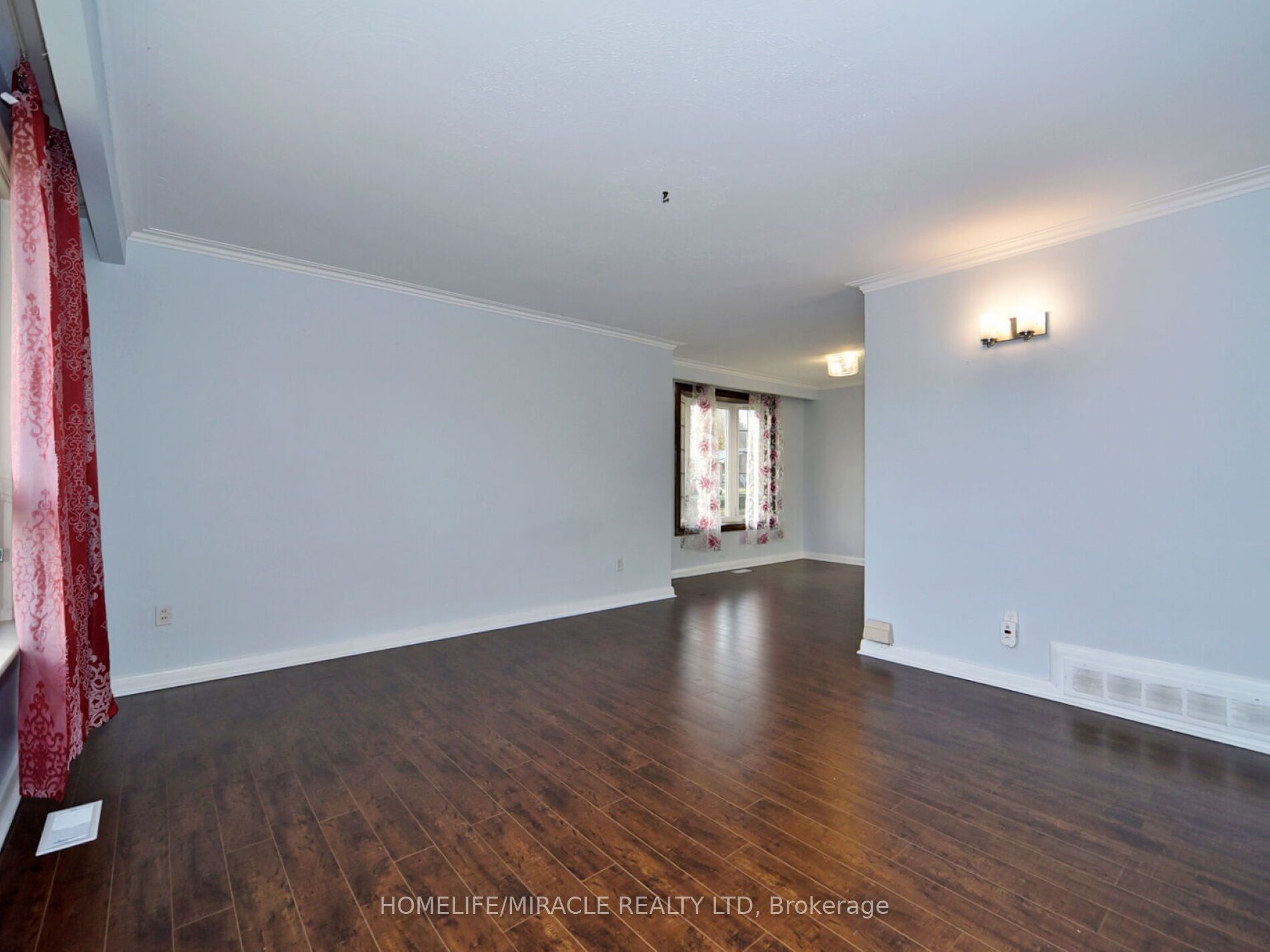 31 Romulus Drive Main Floor Property Photo 14