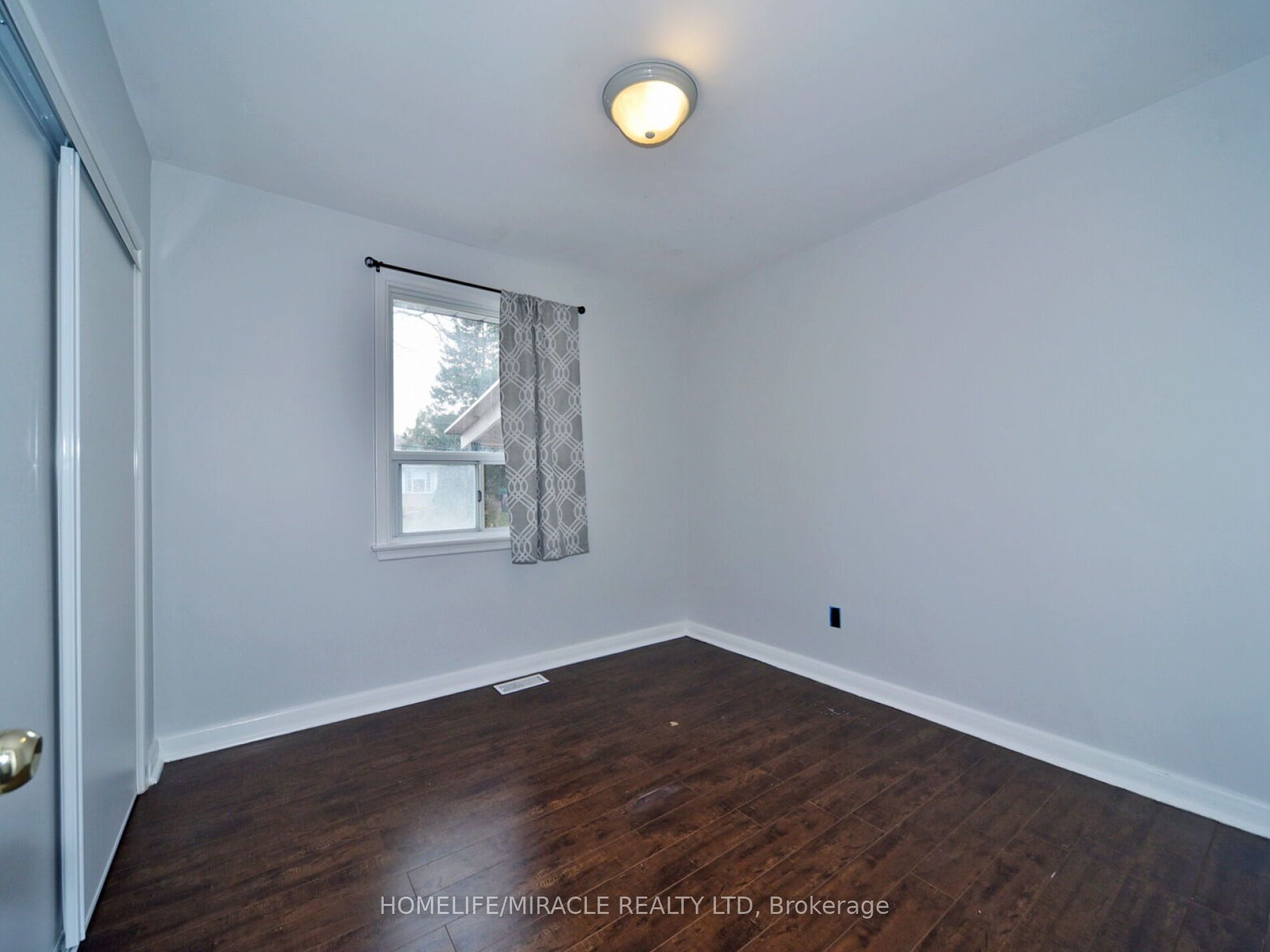 31 Romulus Drive Main Floor Property Photo 25