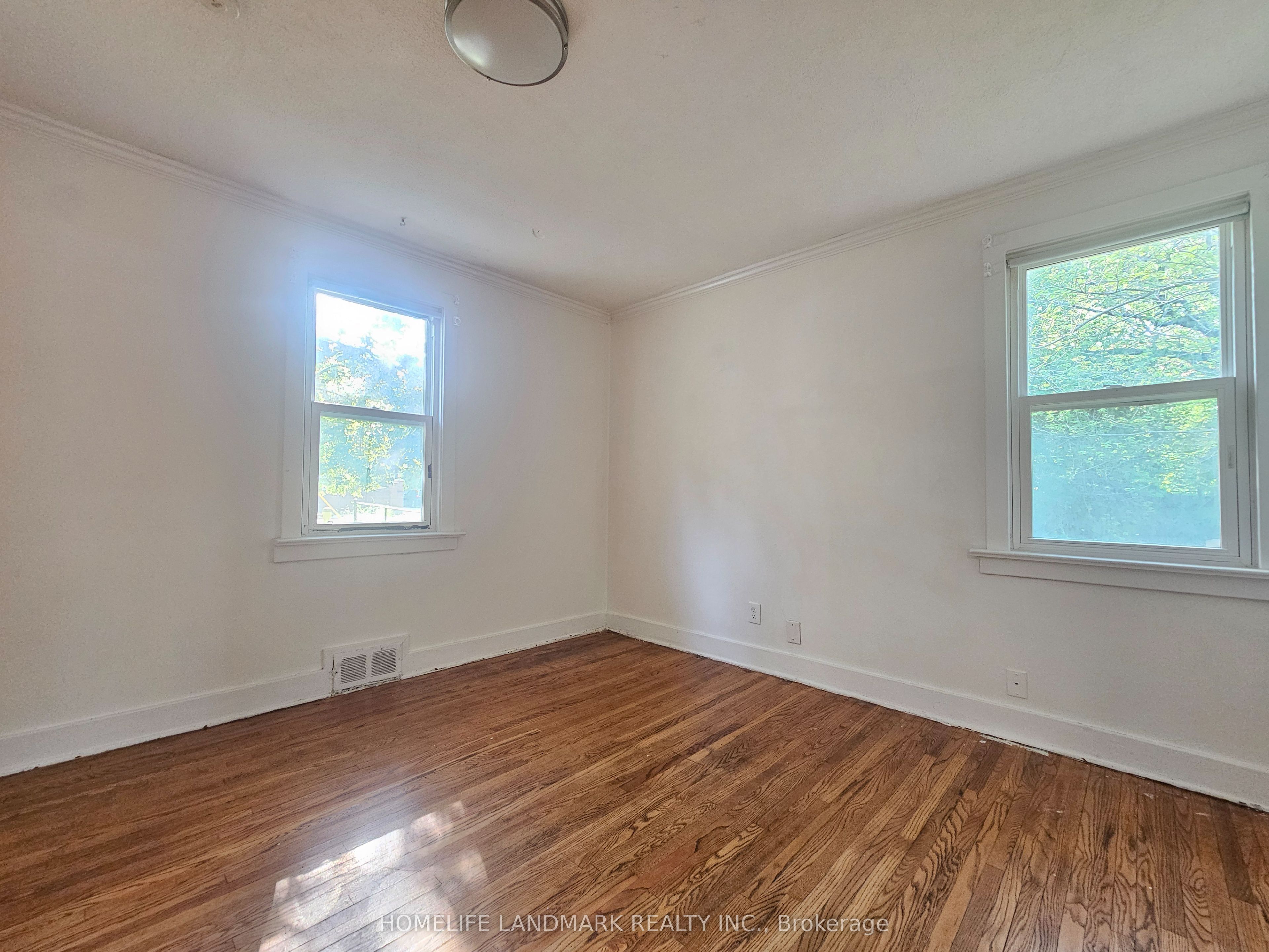 #main Unit Only - 43 Beachell Street Property Photo 8