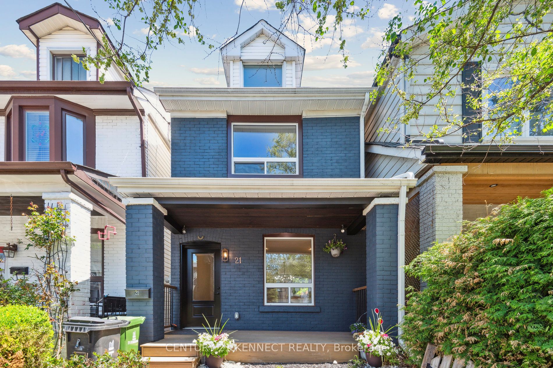 21 Frankdale Avenue Property Photo 2