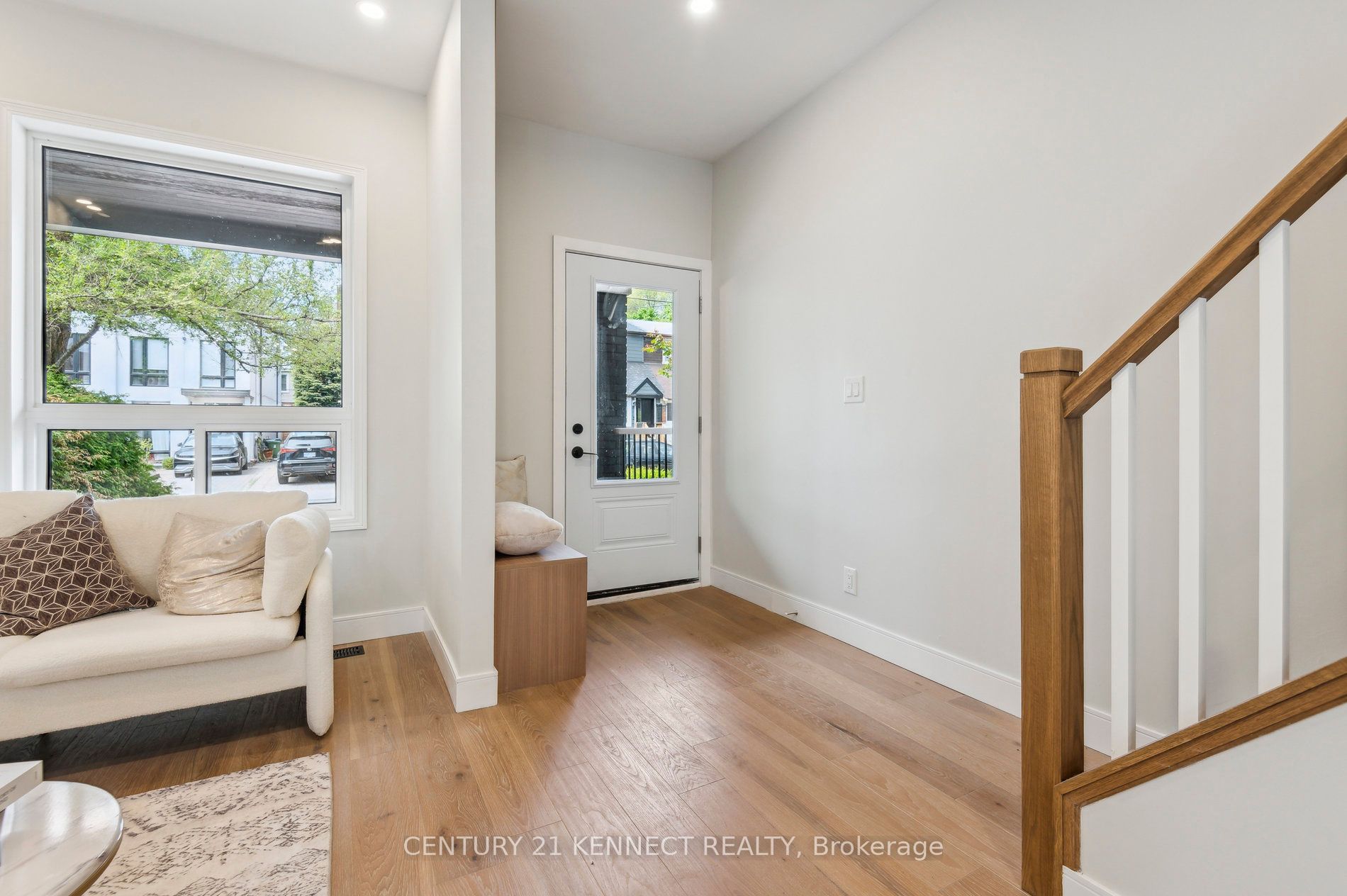 21 Frankdale Avenue Property Photo 4