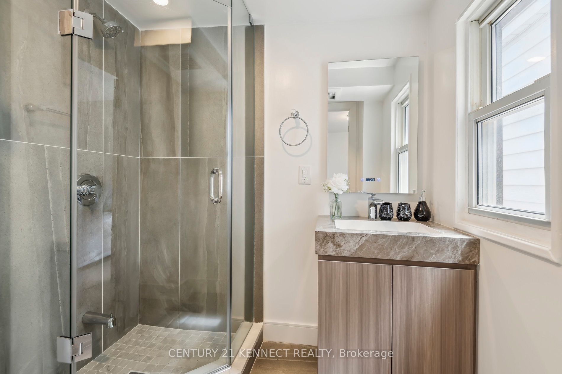 21 Frankdale Avenue Property Photo 25
