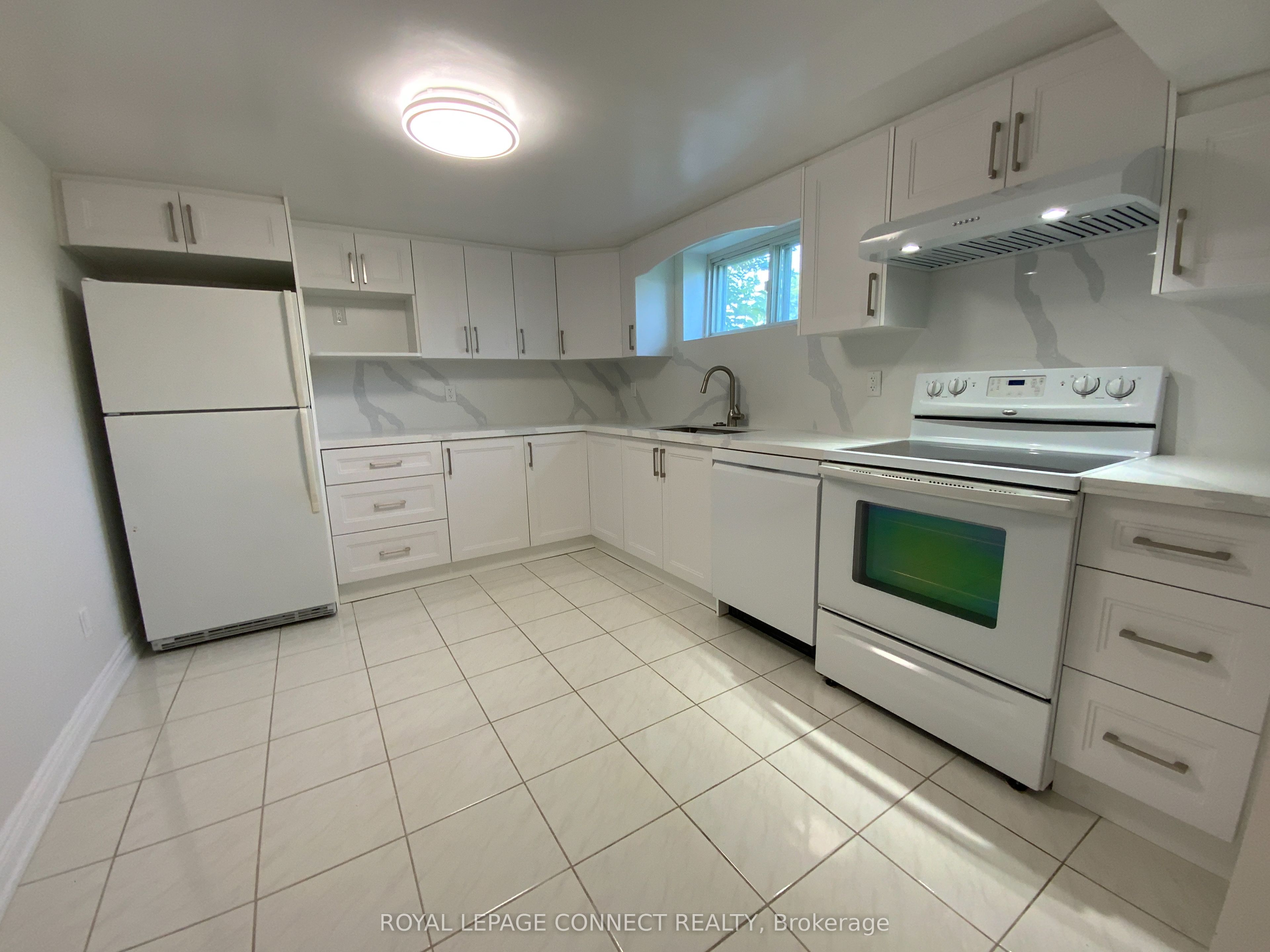 #bsmt - 179 Benjamin Boulevard Property Photo 7