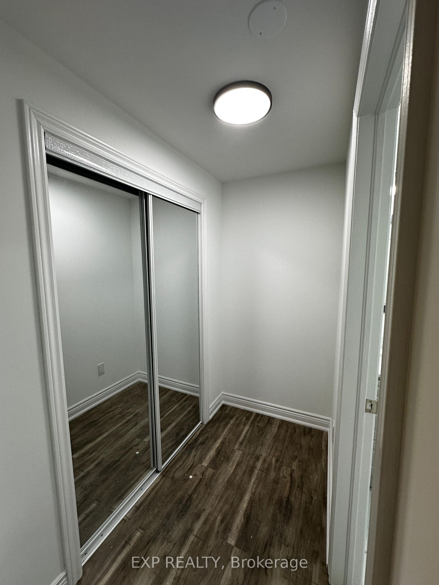 813 Conlin Avenue Property Photo 8