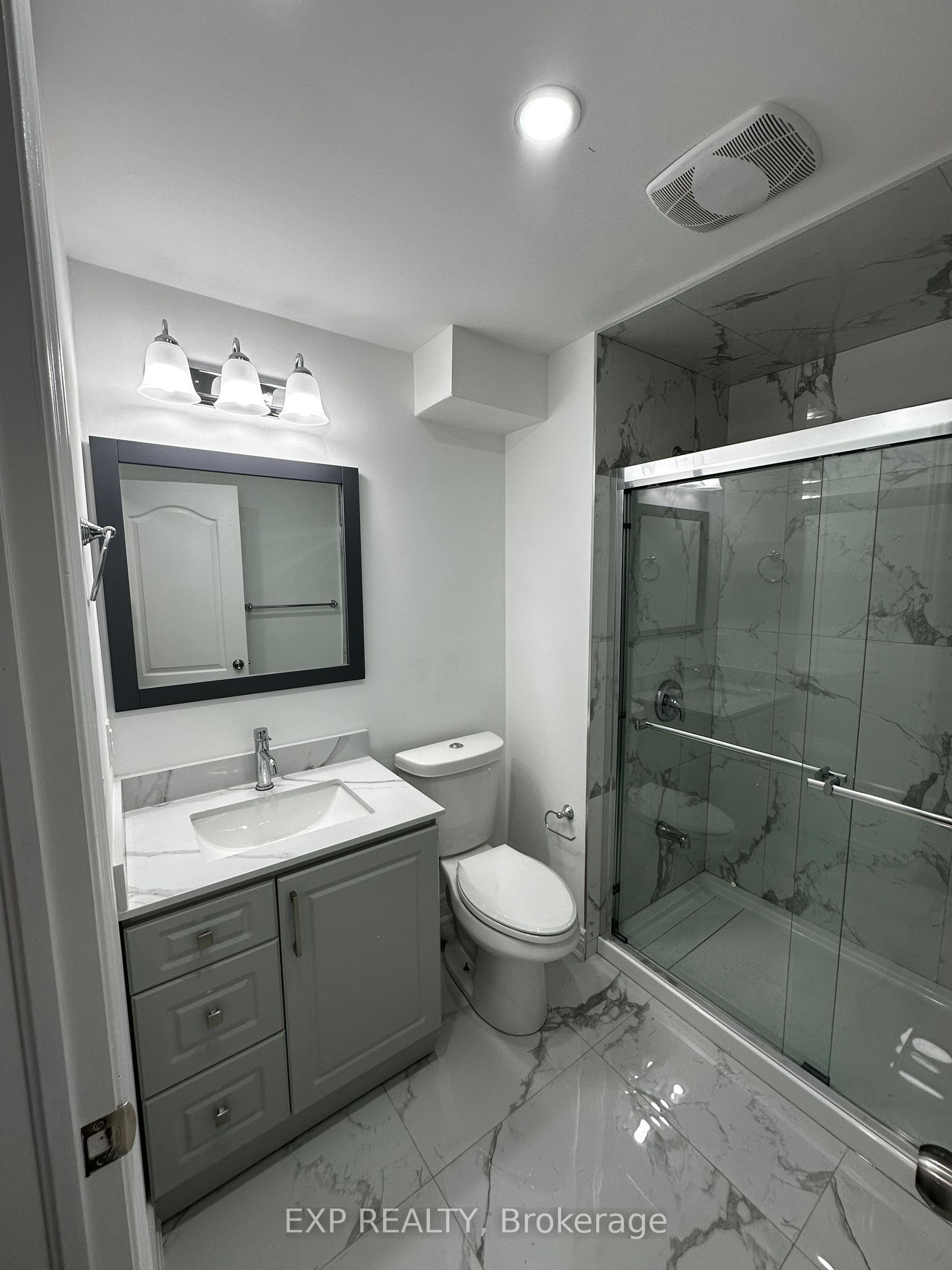 813 Conlin Avenue Property Photo 10