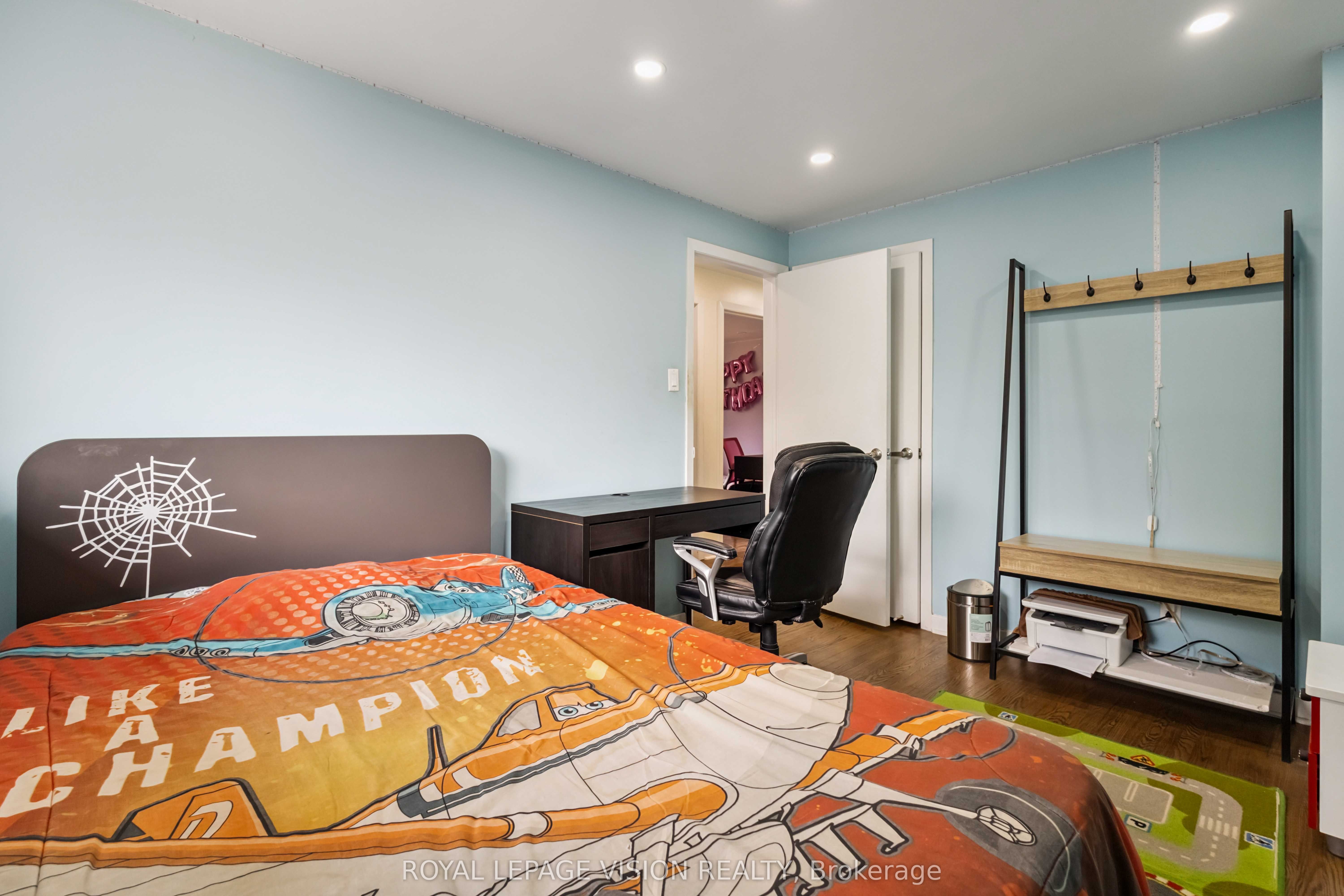 58 Dolly Varden Boulevard W Property Photo 17