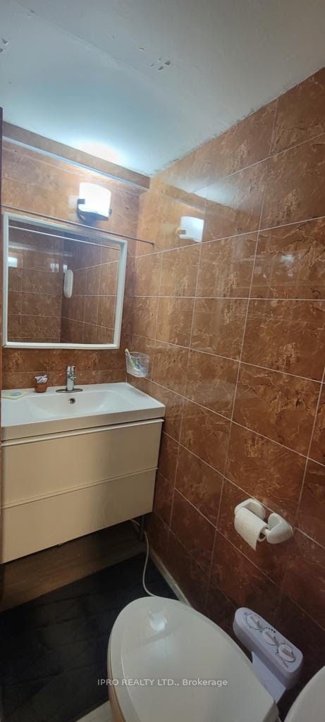 #basement - 34 Calumet Crescent Property Photo 24
