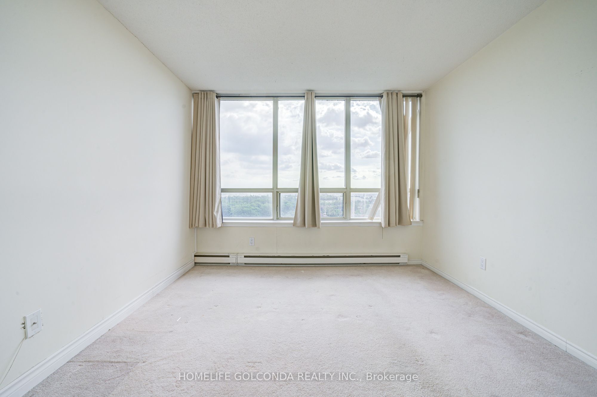 #1705 - 160 Alton Towers Circle Property Photo 20