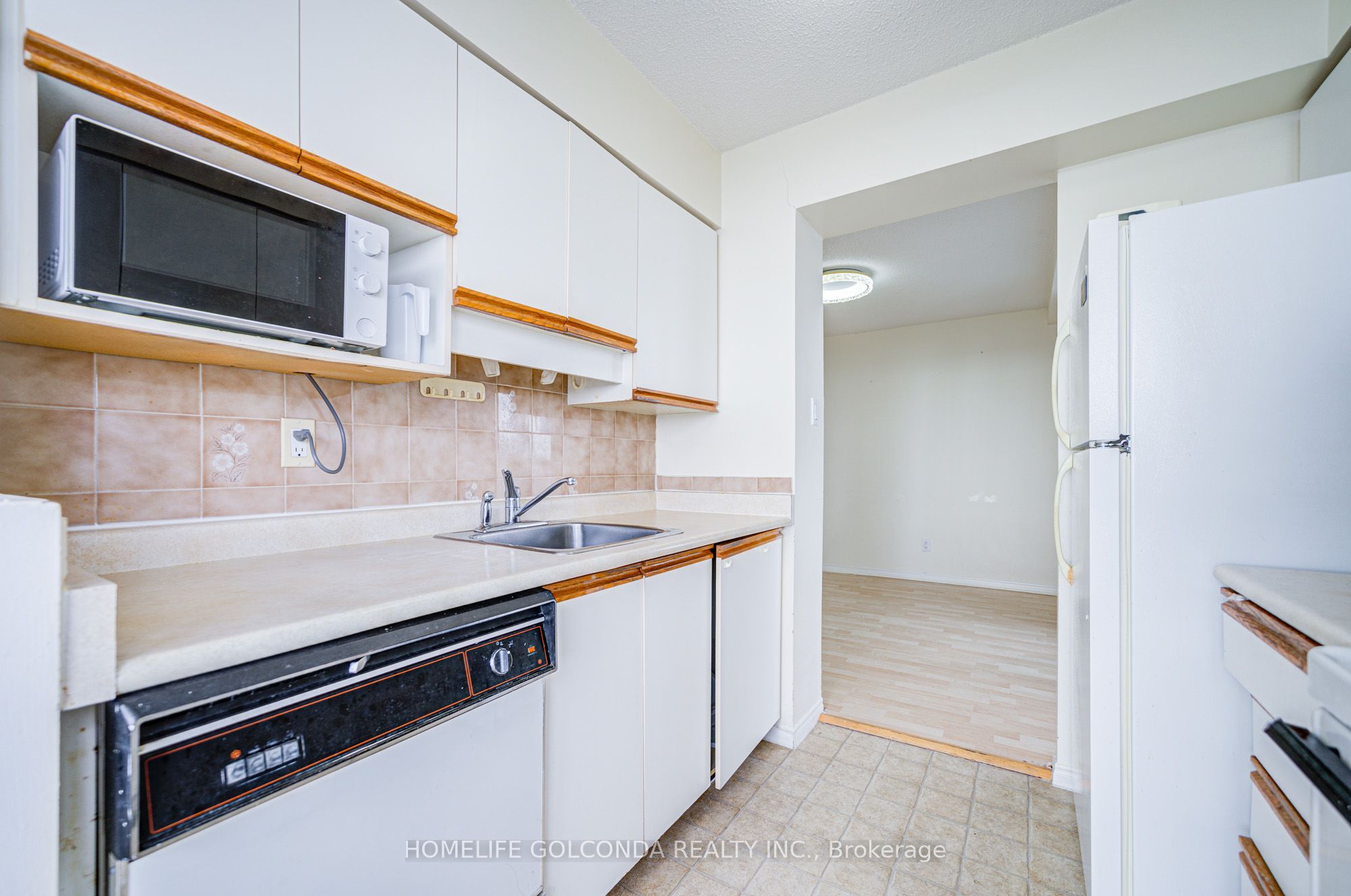 #1705 - 160 Alton Towers Circle Property Photo 39