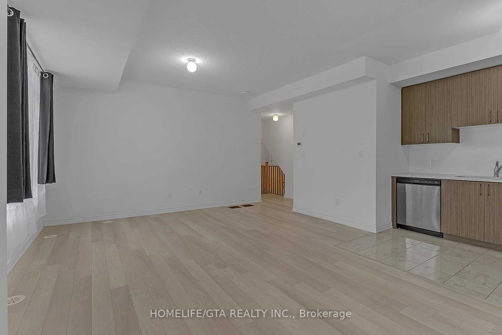 1782 Rex Heath Dr Property Photo 5