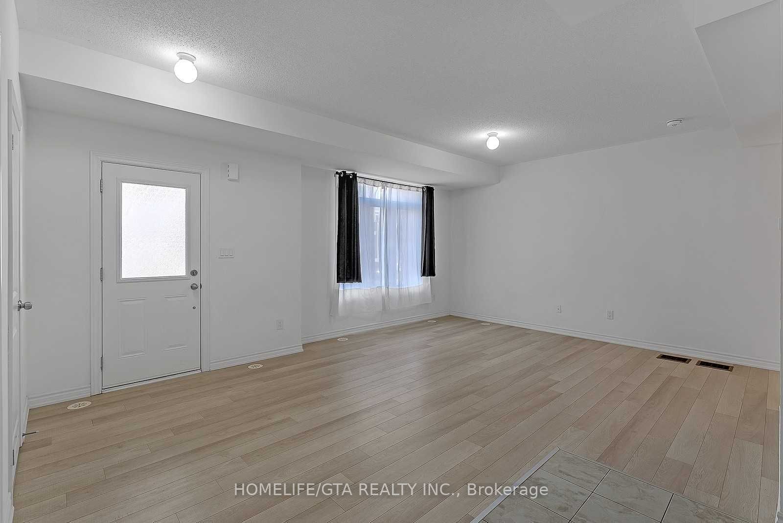 1782 Rex Heath Dr Property Photo 6