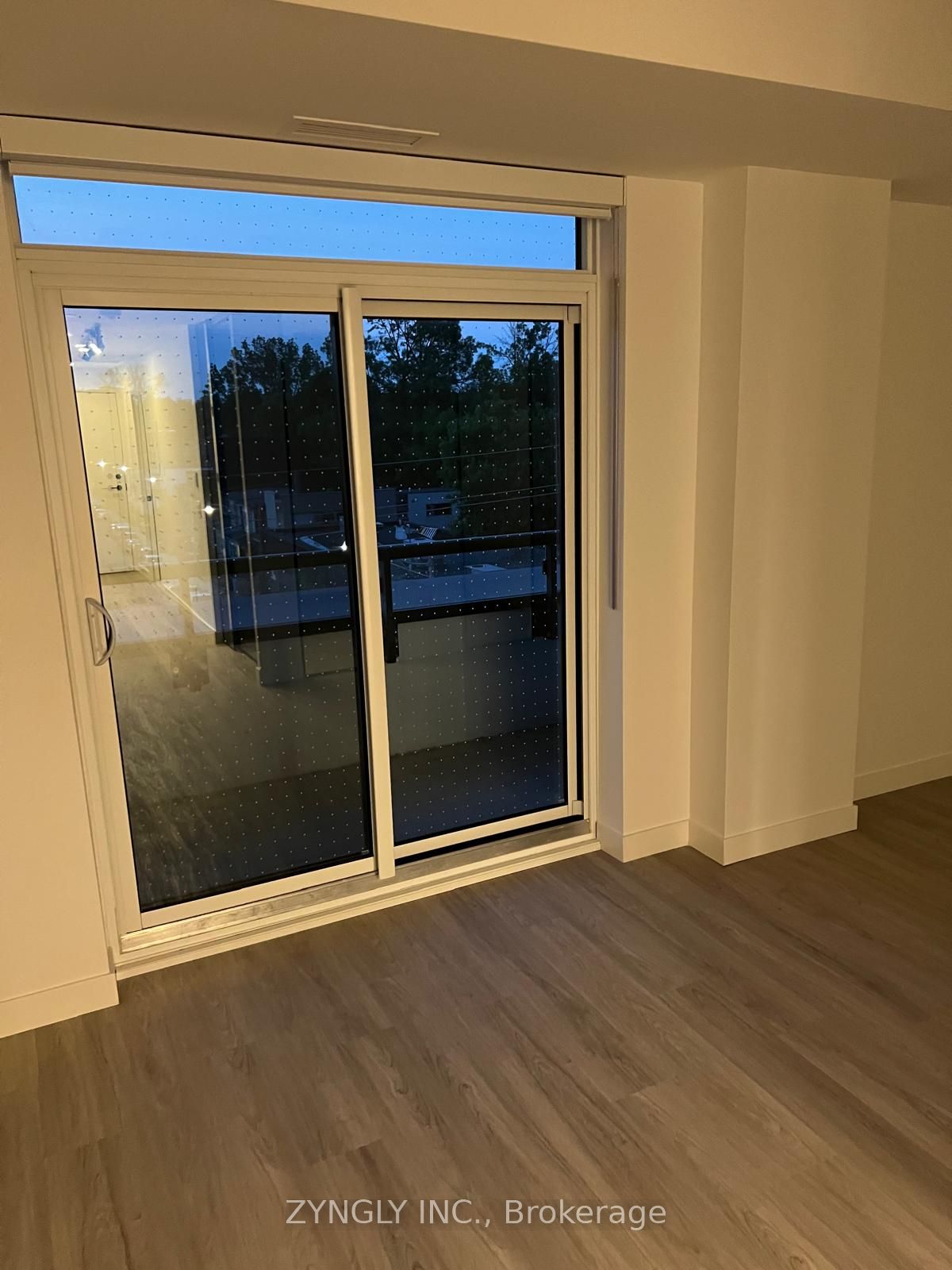 #433 - 1050 Eastern Avenue Property Photo 3