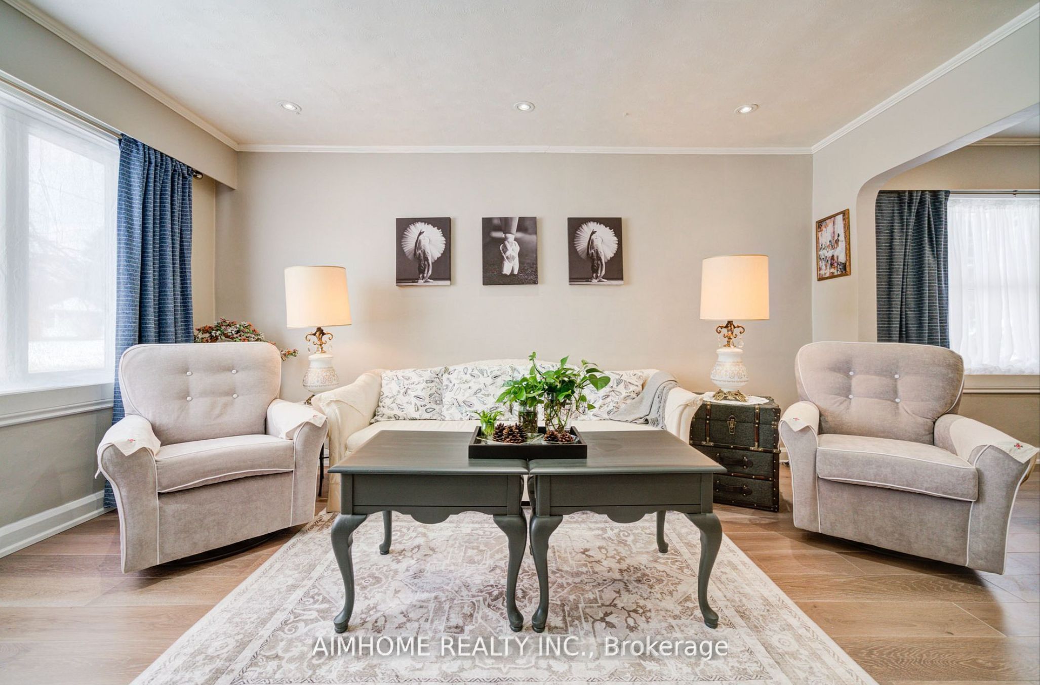 221 St Lawrence Street Property Photo 4