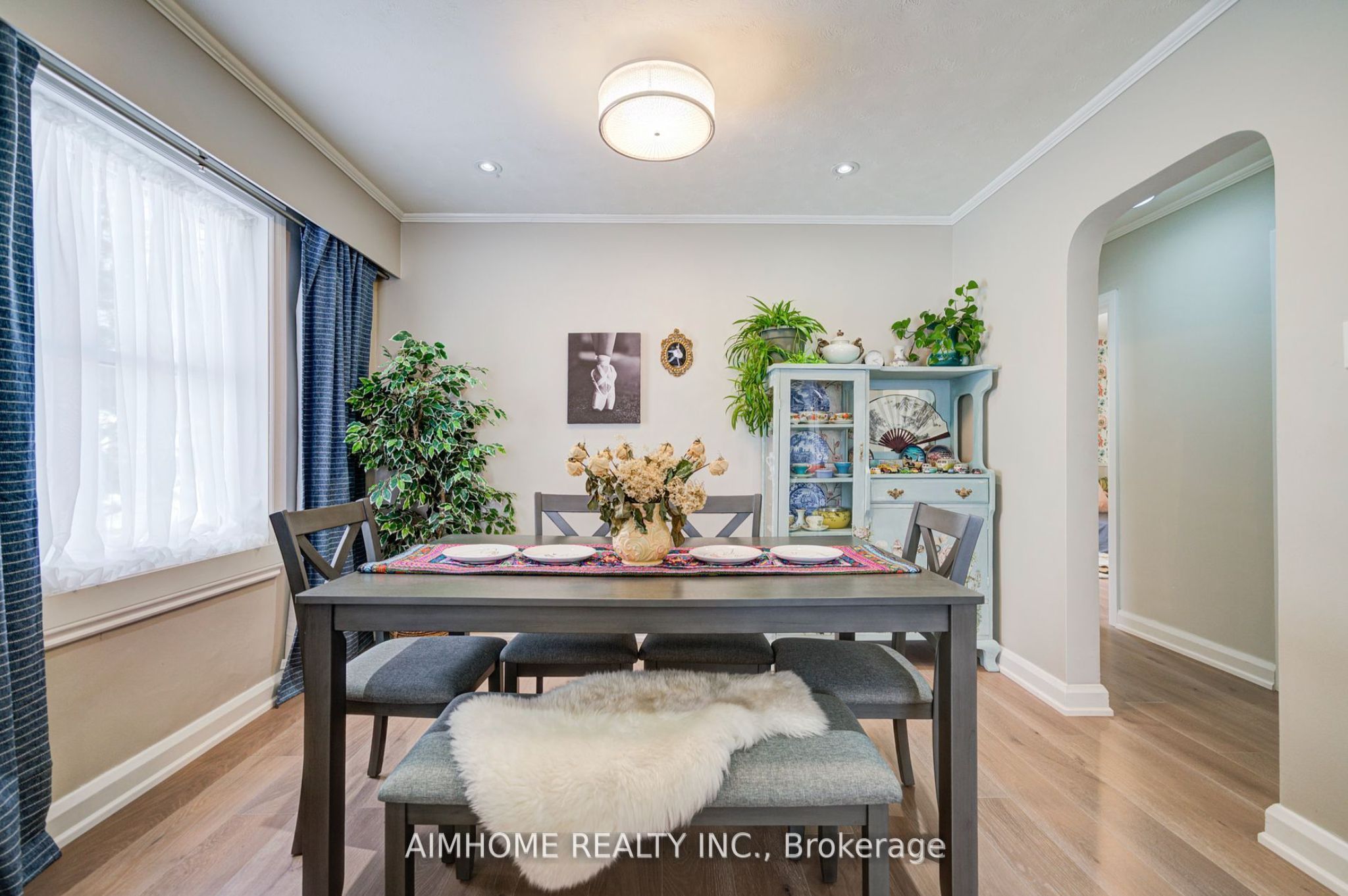 221 St Lawrence Street Property Photo 10