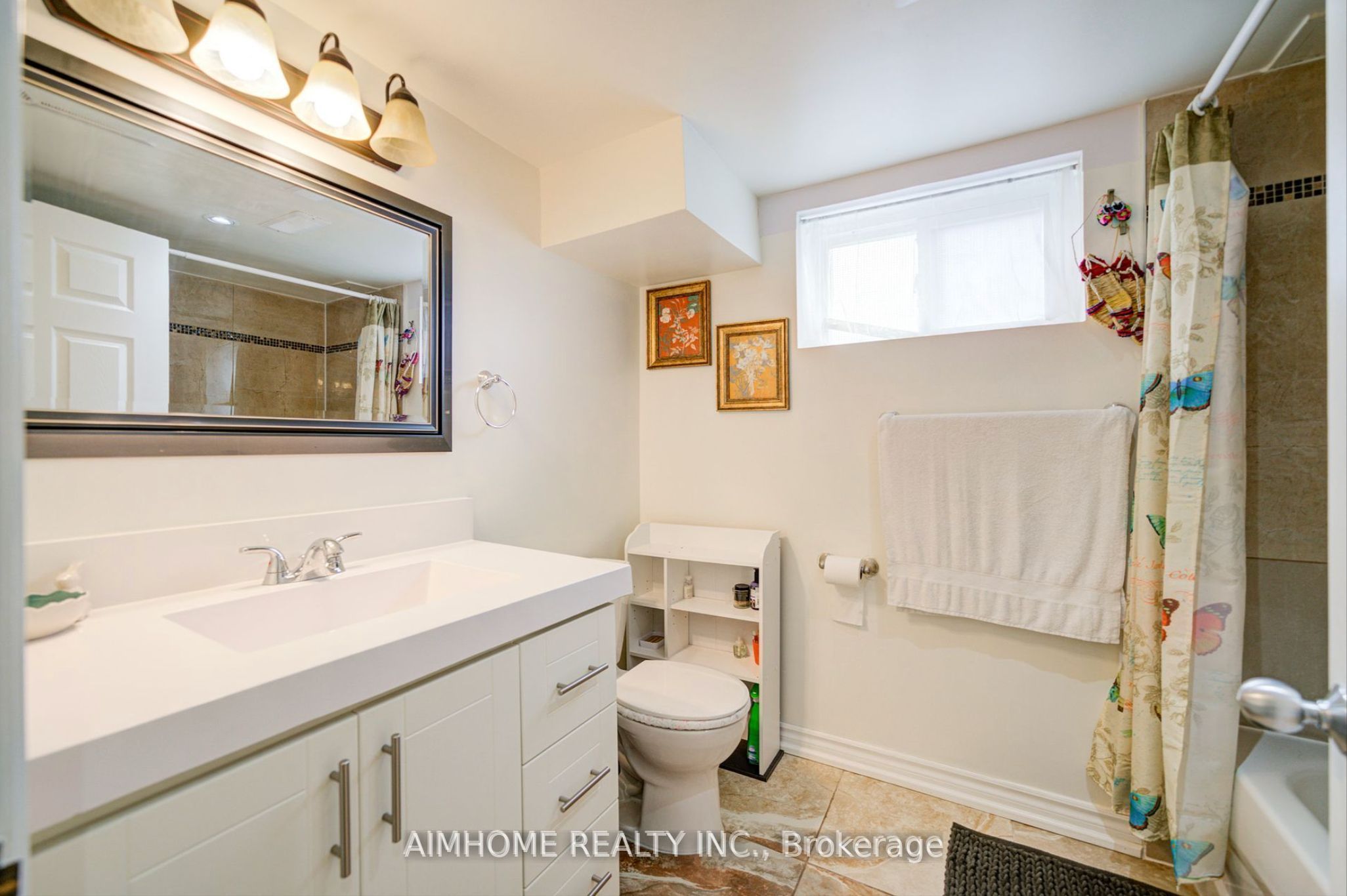 221 St Lawrence Street Property Photo 35