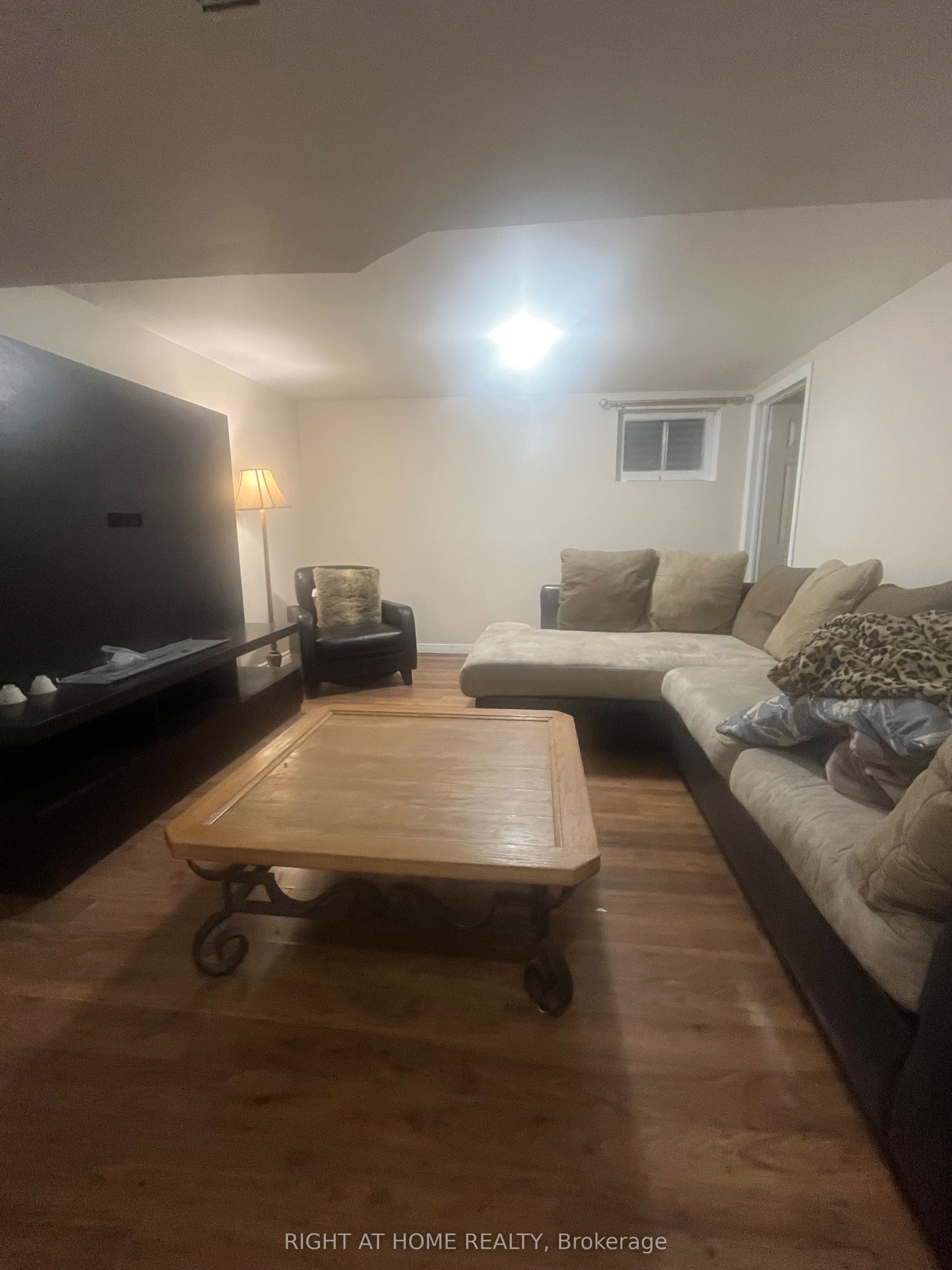 #basement Apt - 167 Merkley Square Property Photo 6
