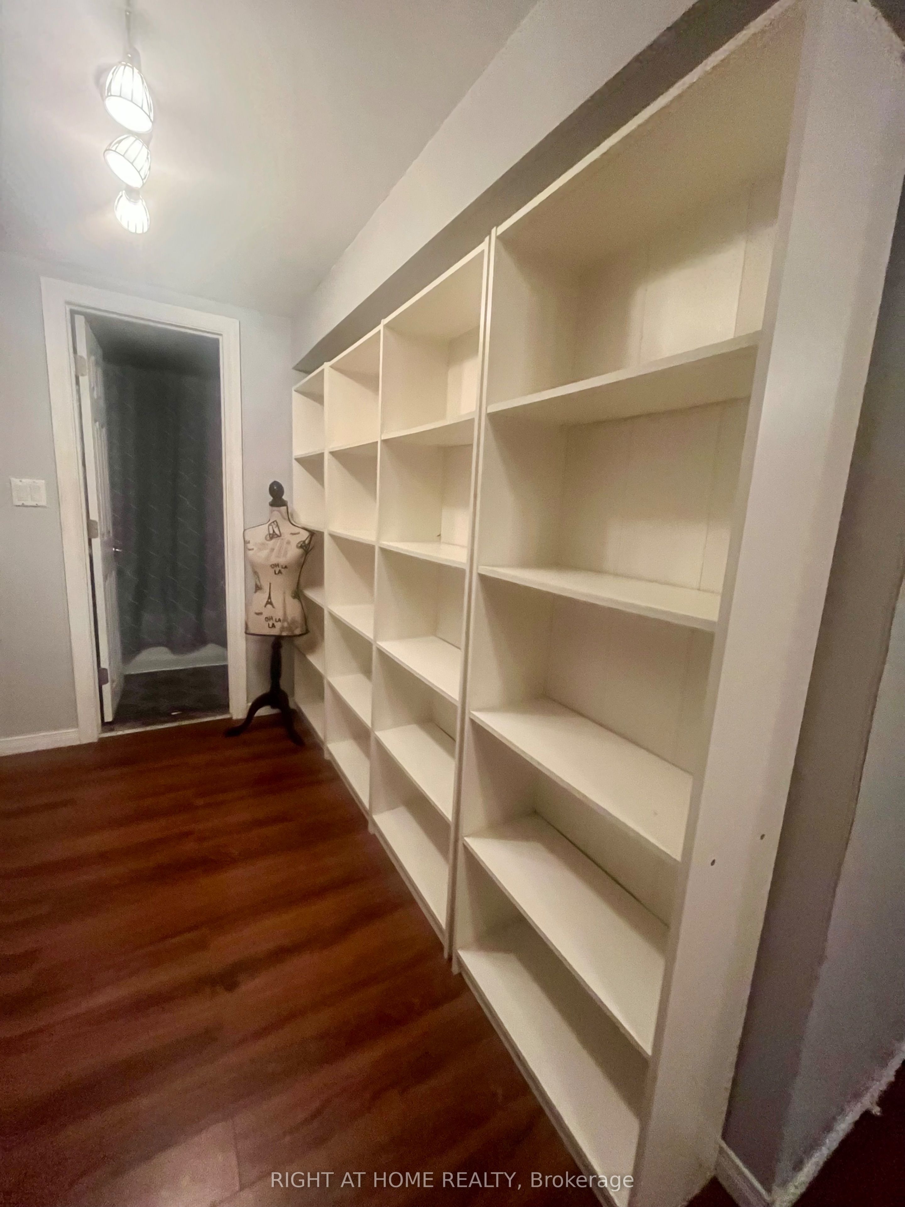 #basement Apt - 167 Merkley Square Property Photo 19