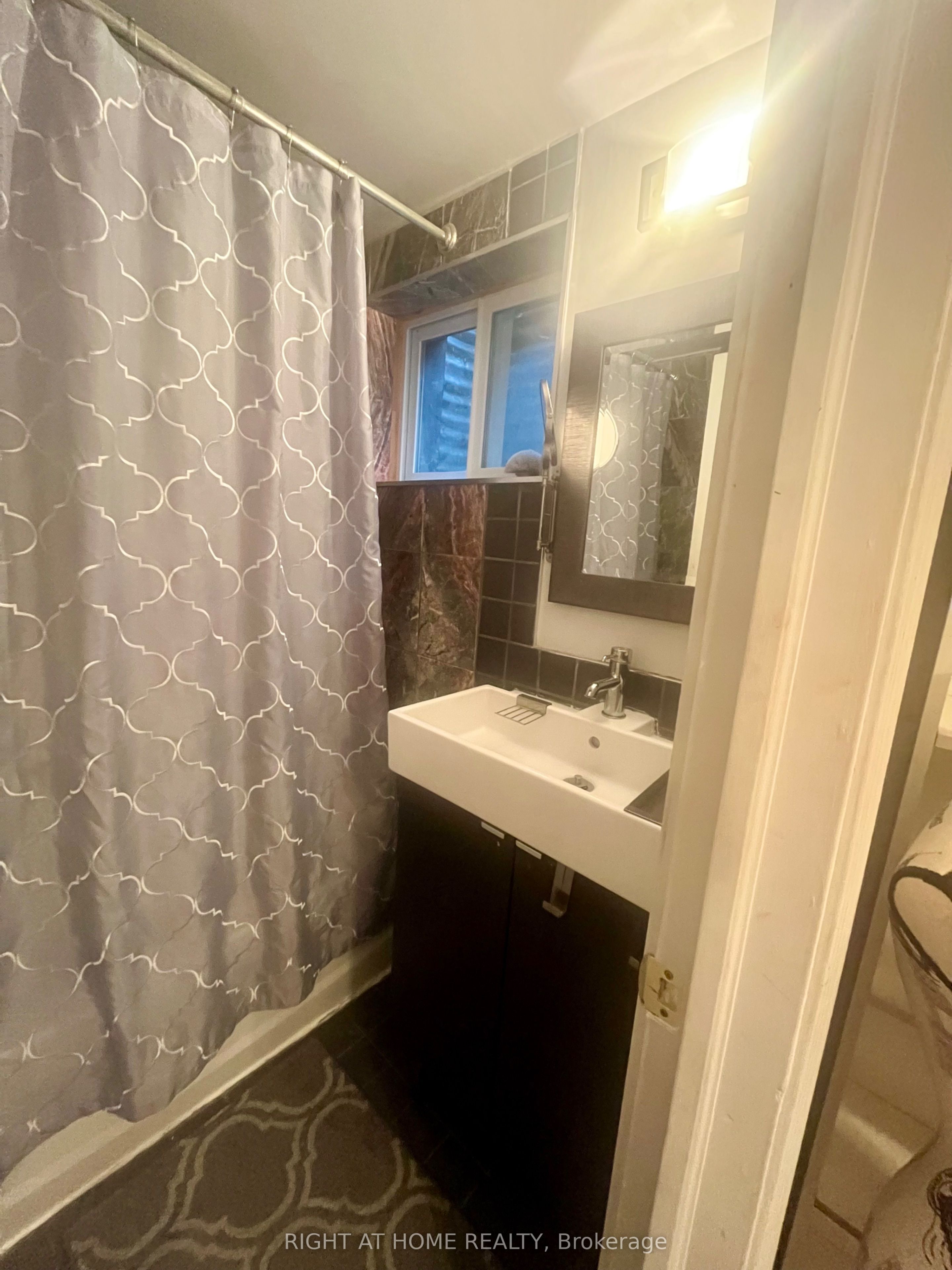 #basement Apt - 167 Merkley Square Property Photo 20