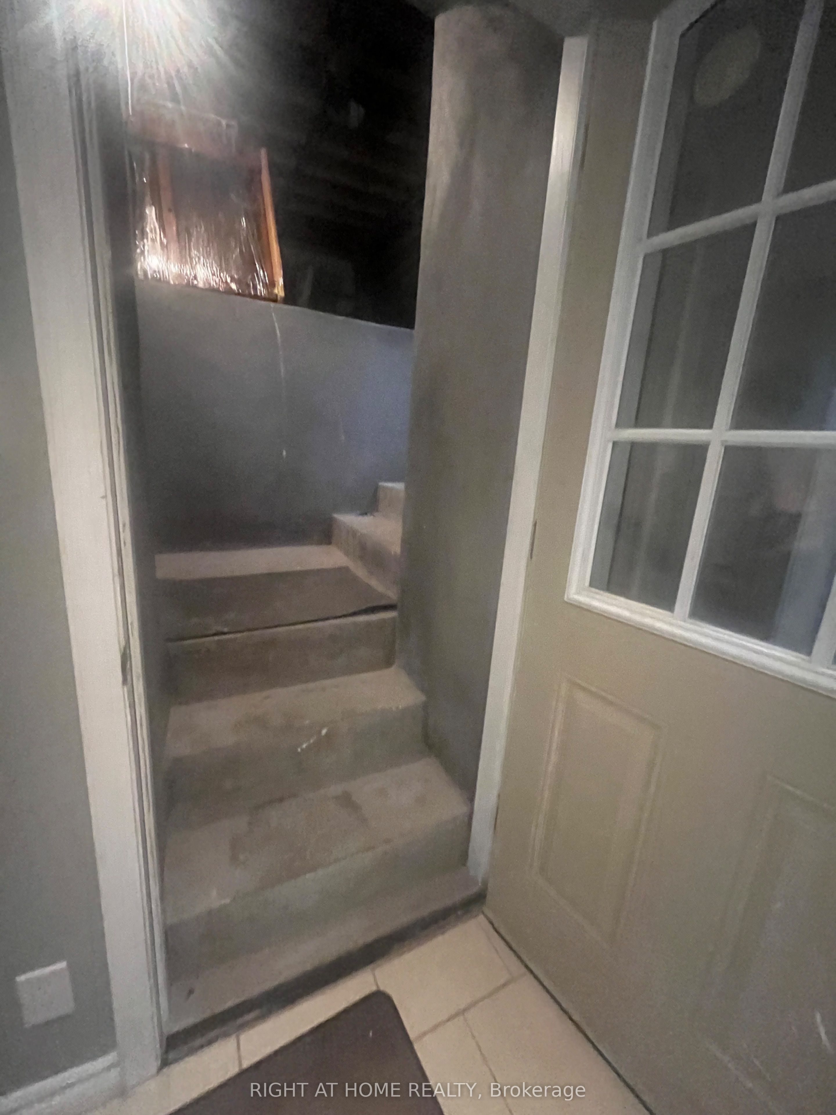 #basement Apt - 167 Merkley Square Property Photo 28