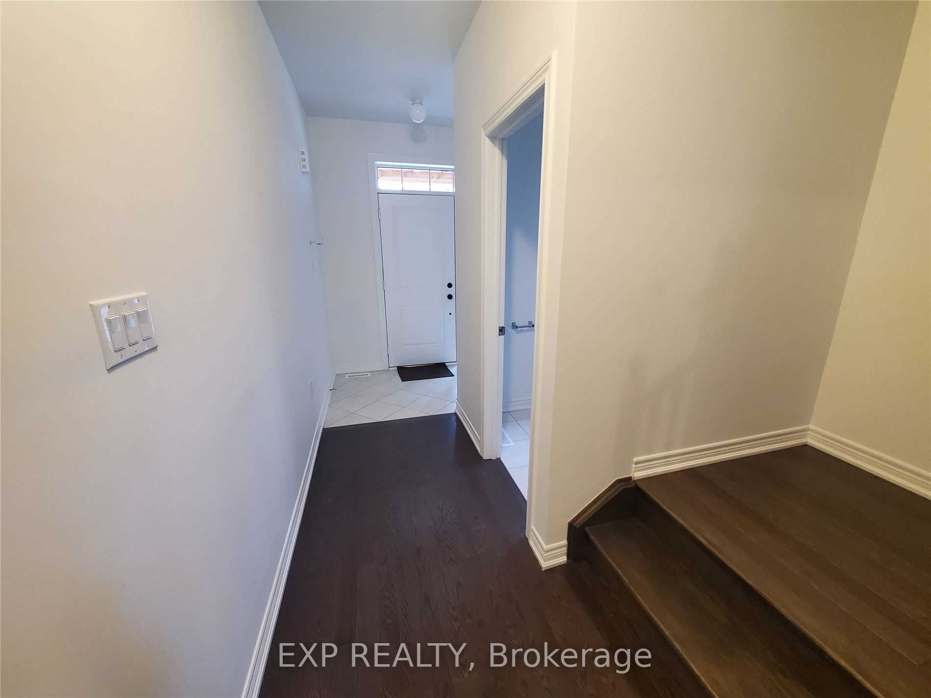42 Thelma Dr Property Photo 5