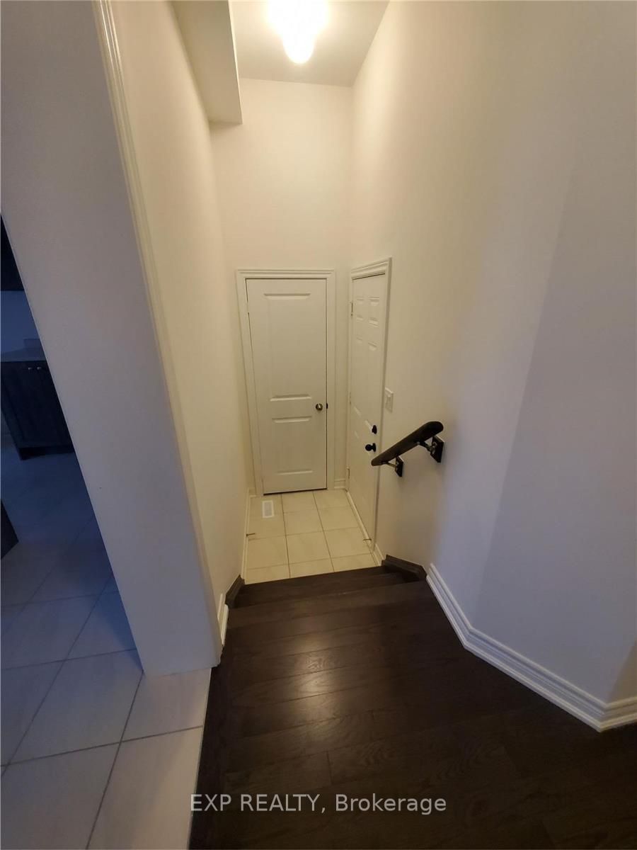 42 Thelma Dr Property Photo 12